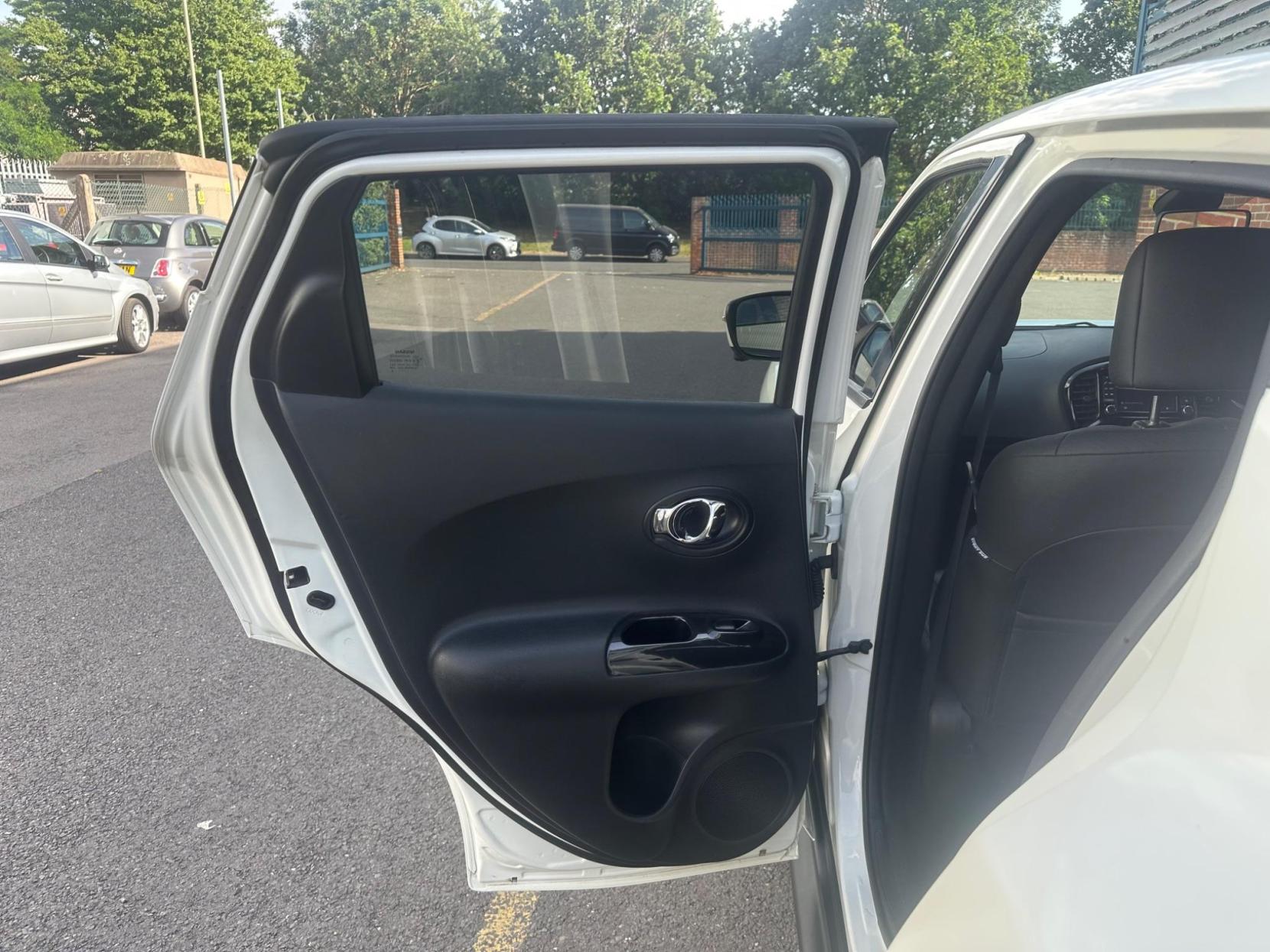 Nissan Juke 1.2 DIG-T Tekna Euro 6 (s/s) 5dr