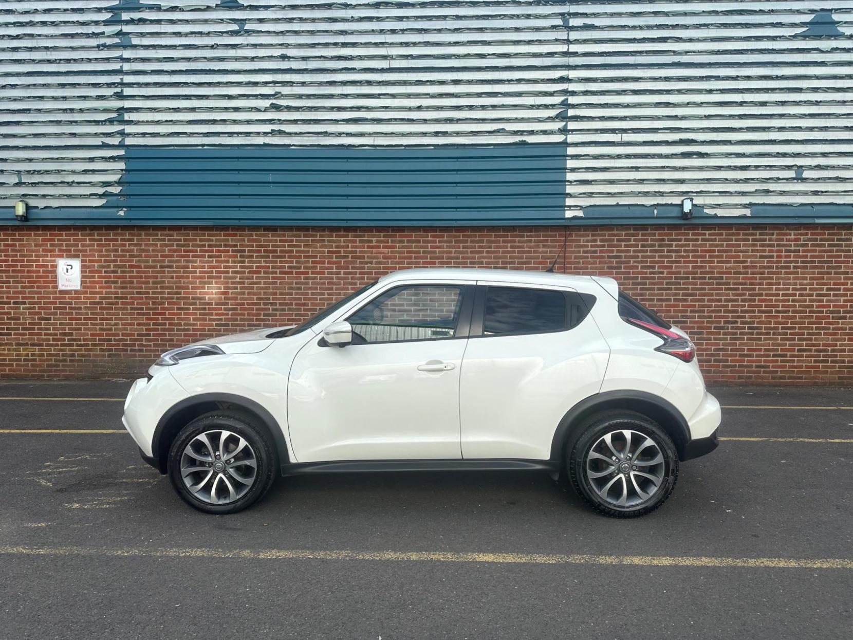 Nissan Juke 1.2 DIG-T Tekna Euro 6 (s/s) 5dr