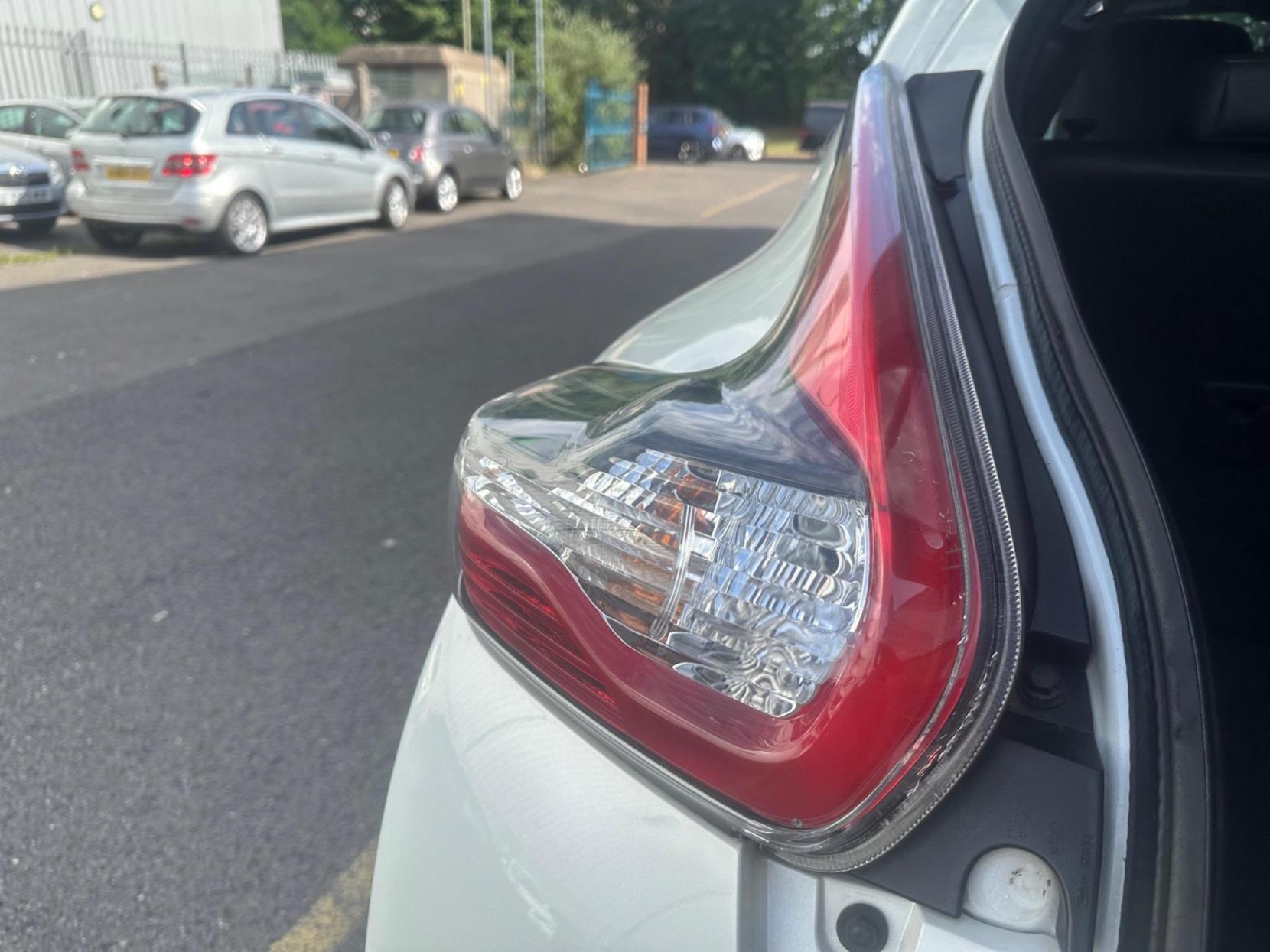 Nissan Juke 1.2 DIG-T Tekna Euro 6 (s/s) 5dr