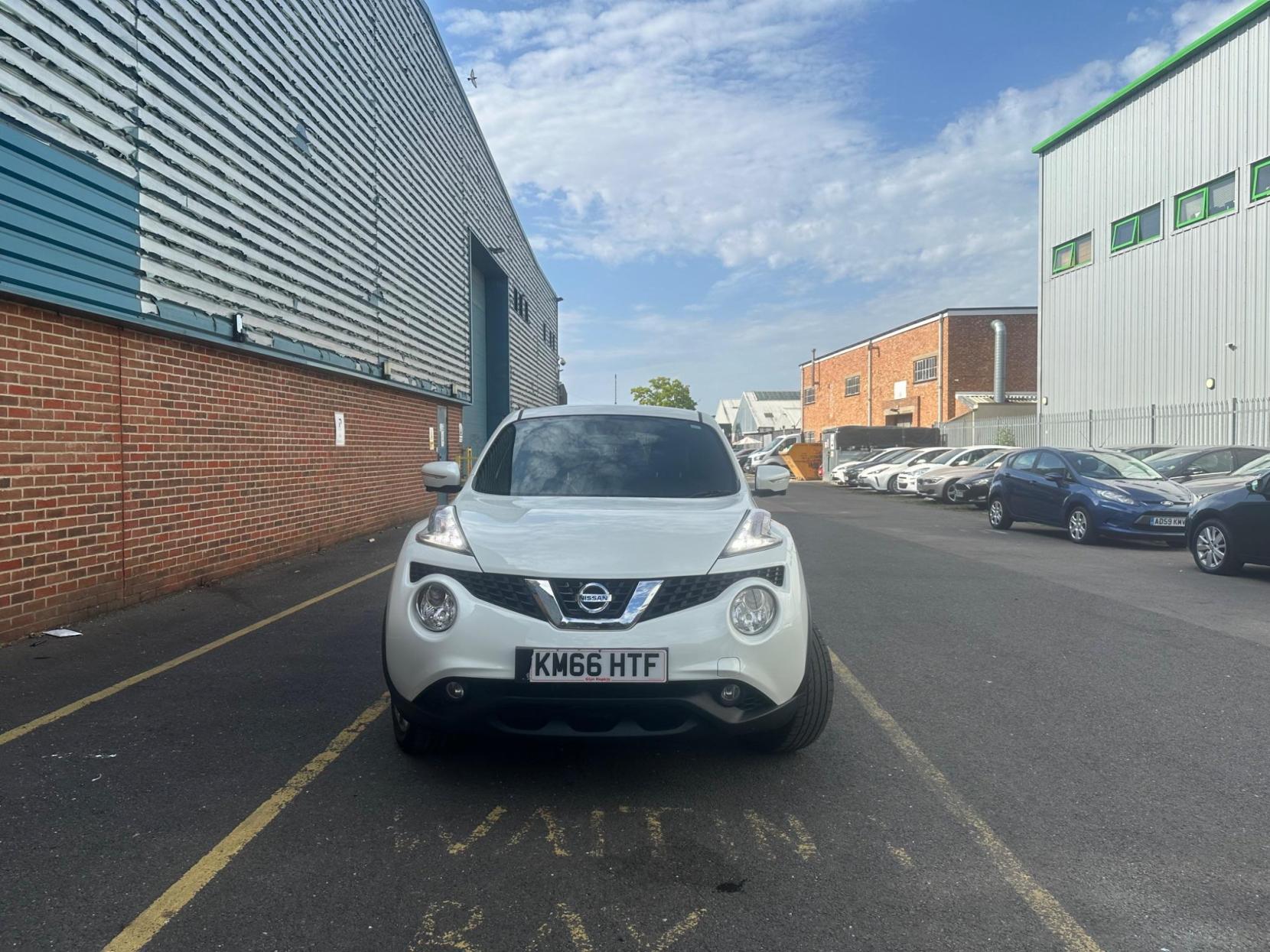 Nissan Juke 1.2 DIG-T Tekna Euro 6 (s/s) 5dr