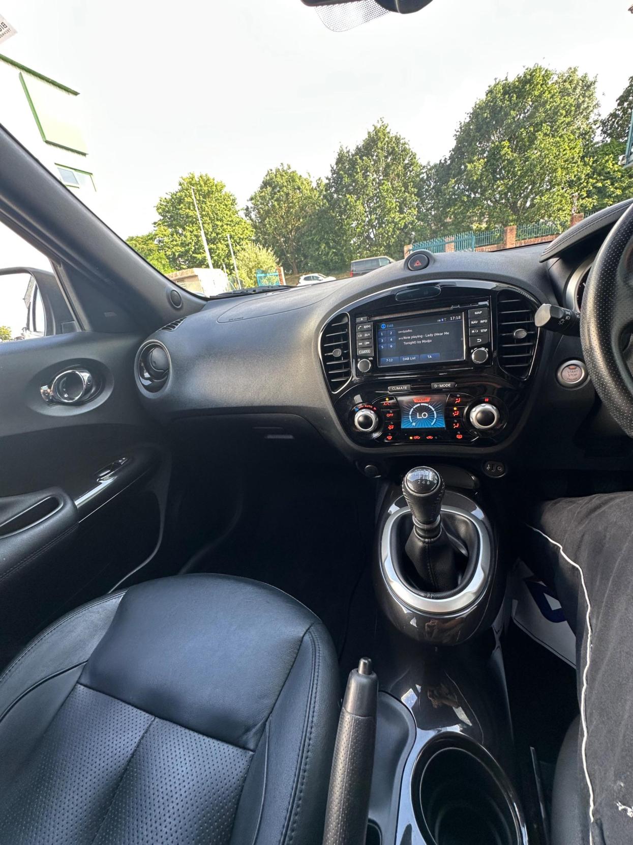 Nissan Juke 1.2 DIG-T Tekna Euro 6 (s/s) 5dr