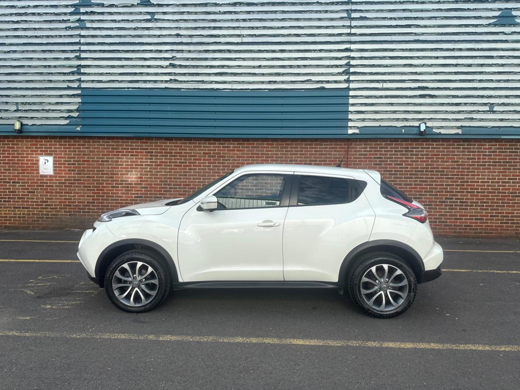 Nissan Juke 1.2 DIG-T Tekna Euro 6 (s/s) 5dr