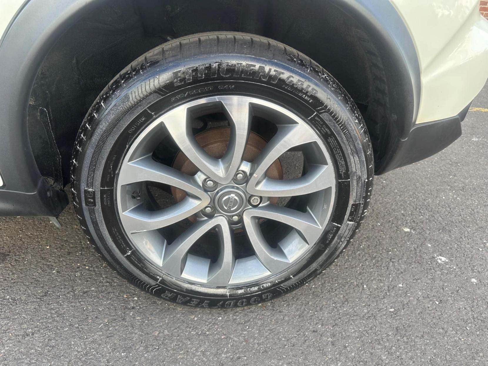Nissan Juke 1.2 DIG-T Tekna Euro 6 (s/s) 5dr
