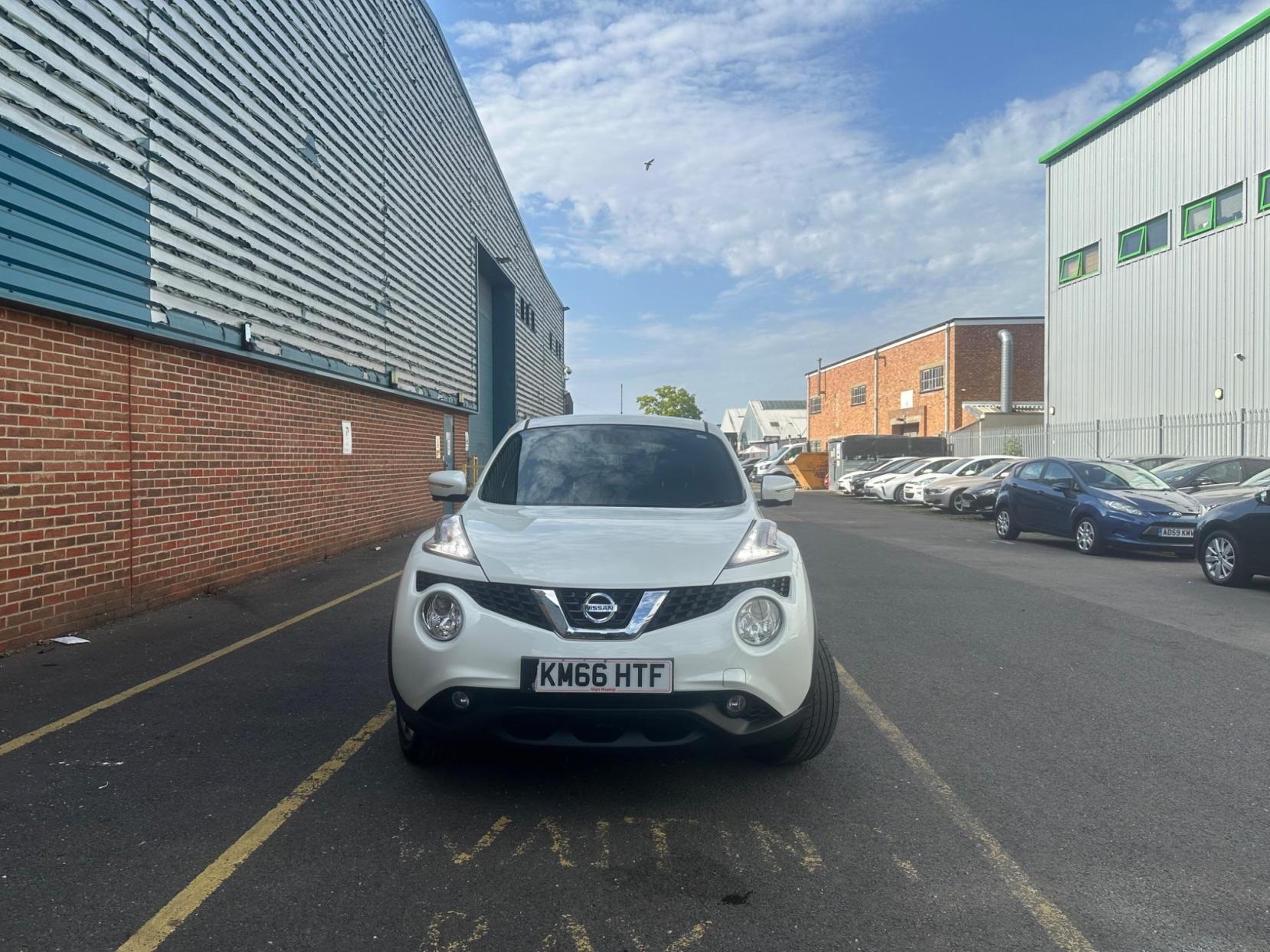 Nissan Juke 1.2 DIG-T Tekna Euro 6 (s/s) 5dr