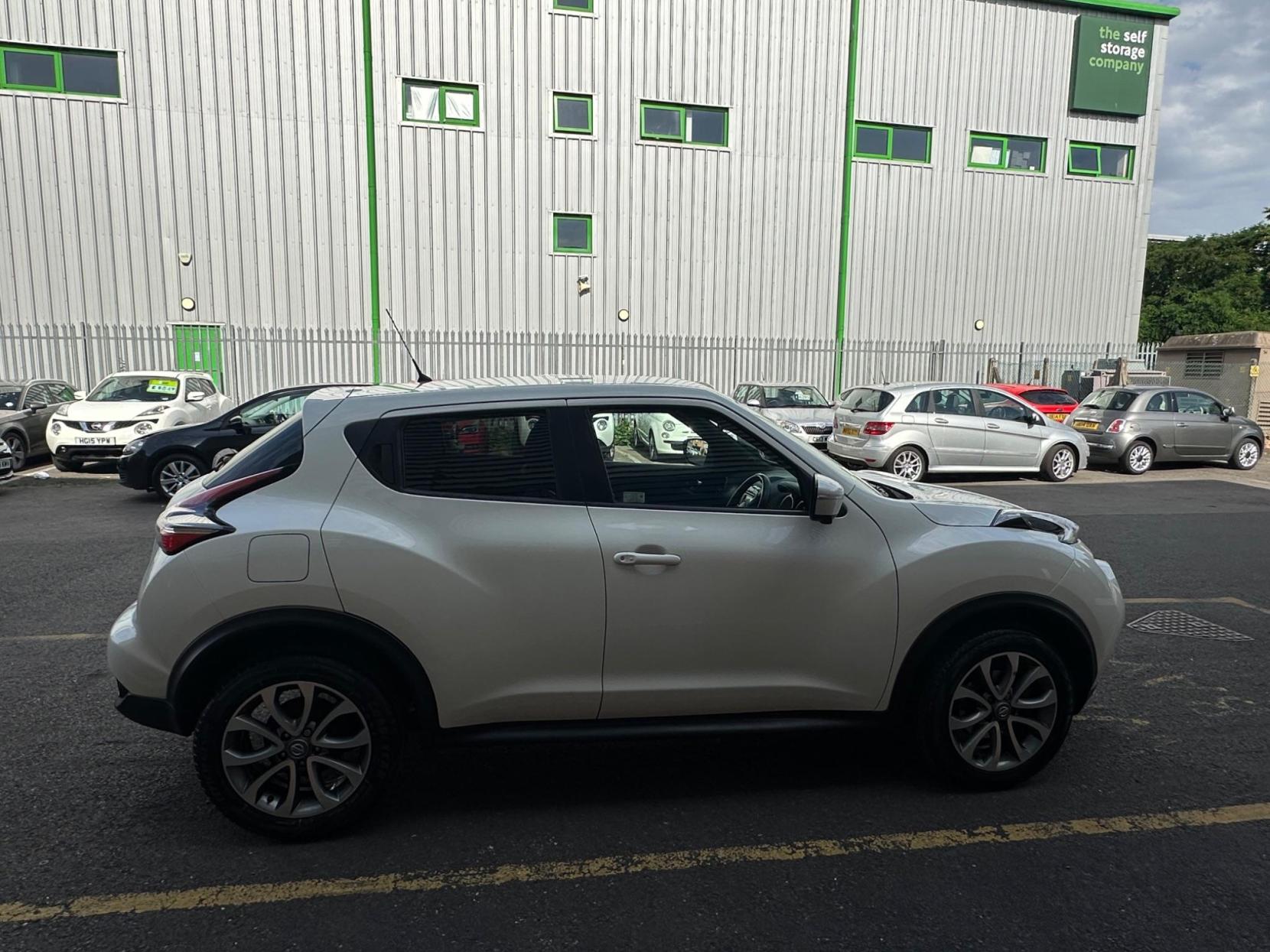 Nissan Juke 1.2 DIG-T Tekna Euro 6 (s/s) 5dr