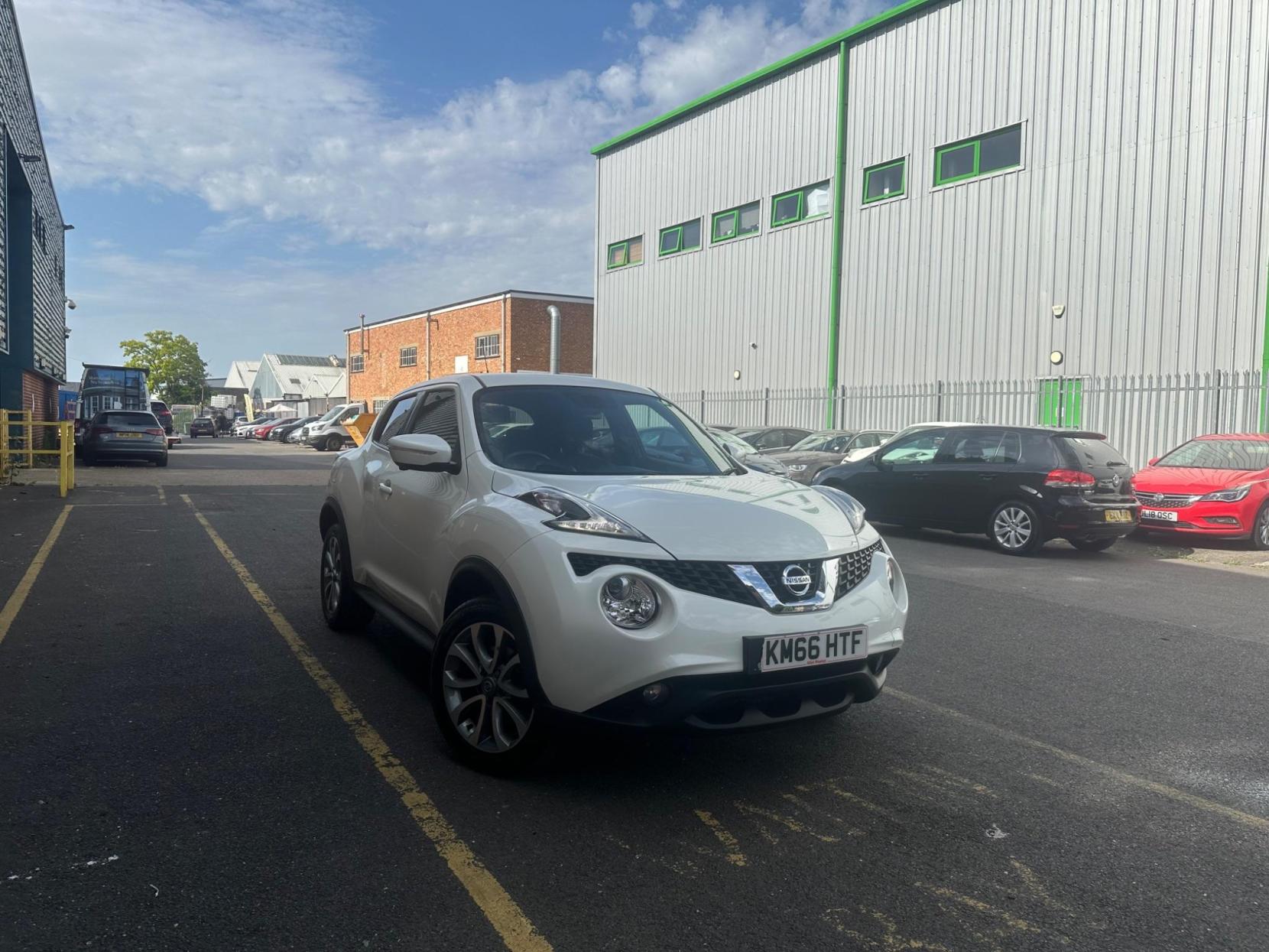Nissan Juke 1.2 DIG-T Tekna Euro 6 (s/s) 5dr