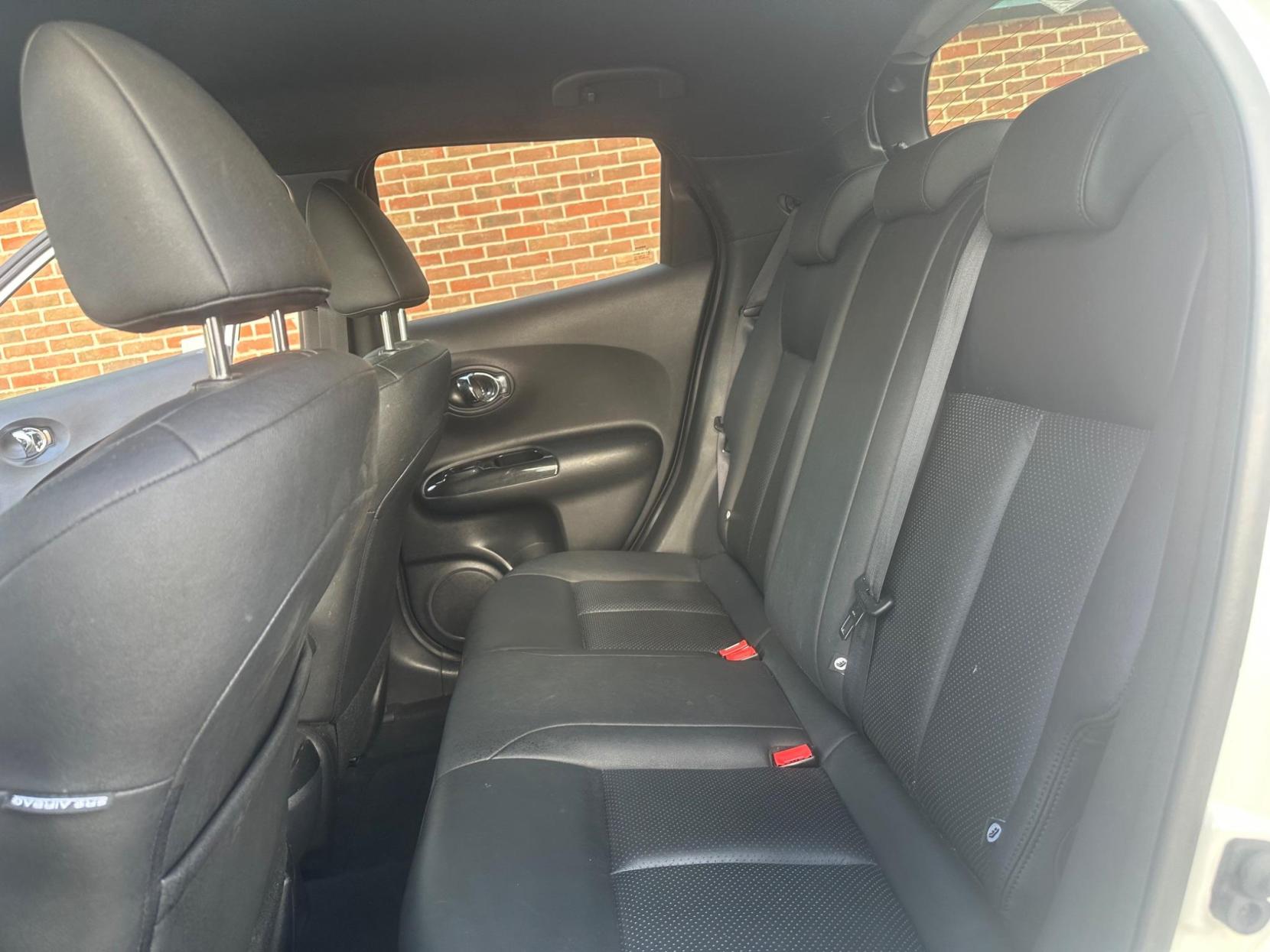 Nissan Juke 1.2 DIG-T Tekna Euro 6 (s/s) 5dr
