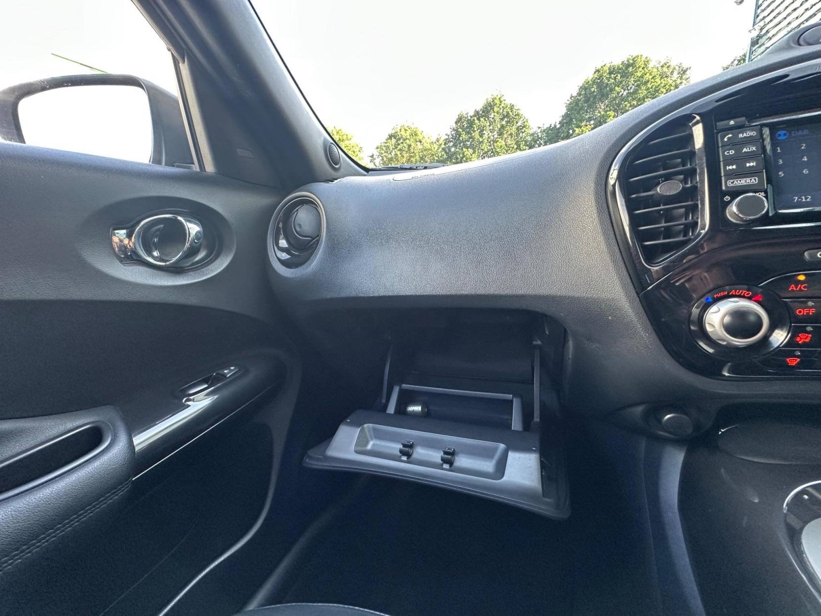 Nissan Juke 1.2 DIG-T Tekna Euro 6 (s/s) 5dr
