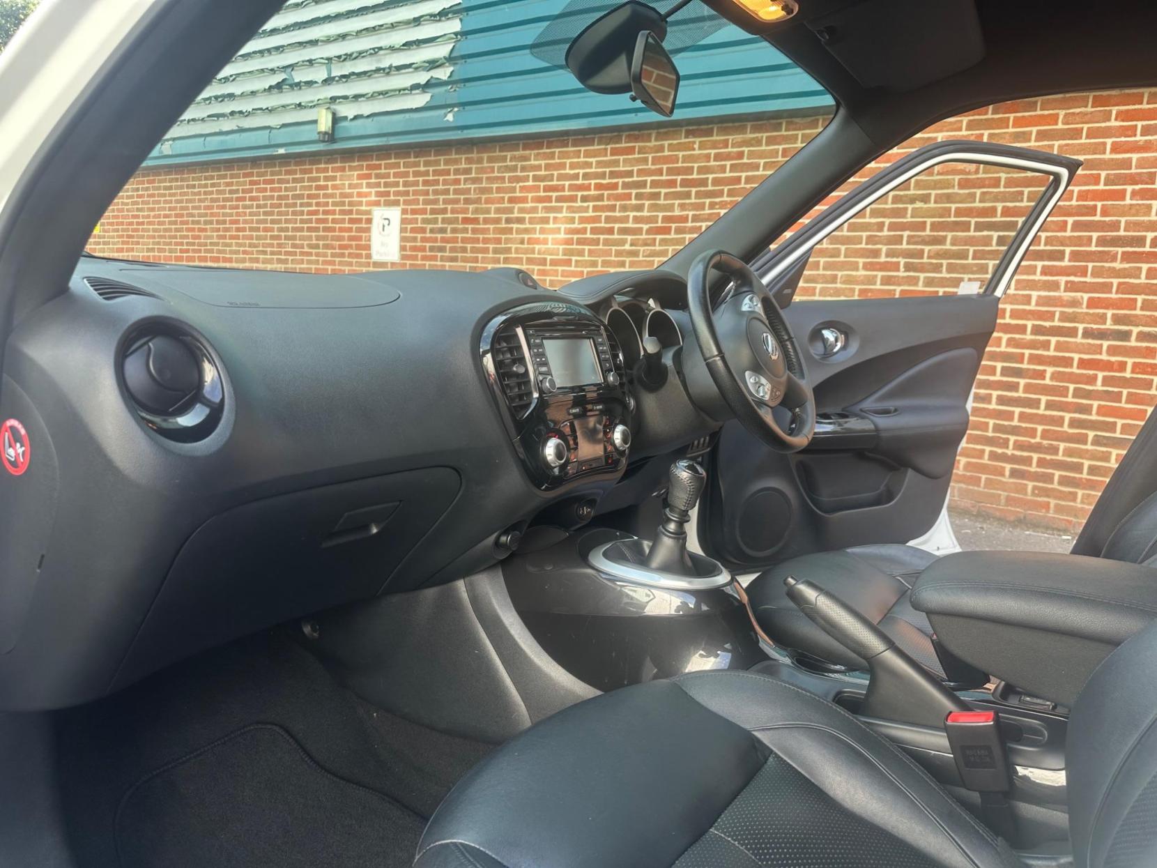 Nissan Juke 1.2 DIG-T Tekna Euro 6 (s/s) 5dr
