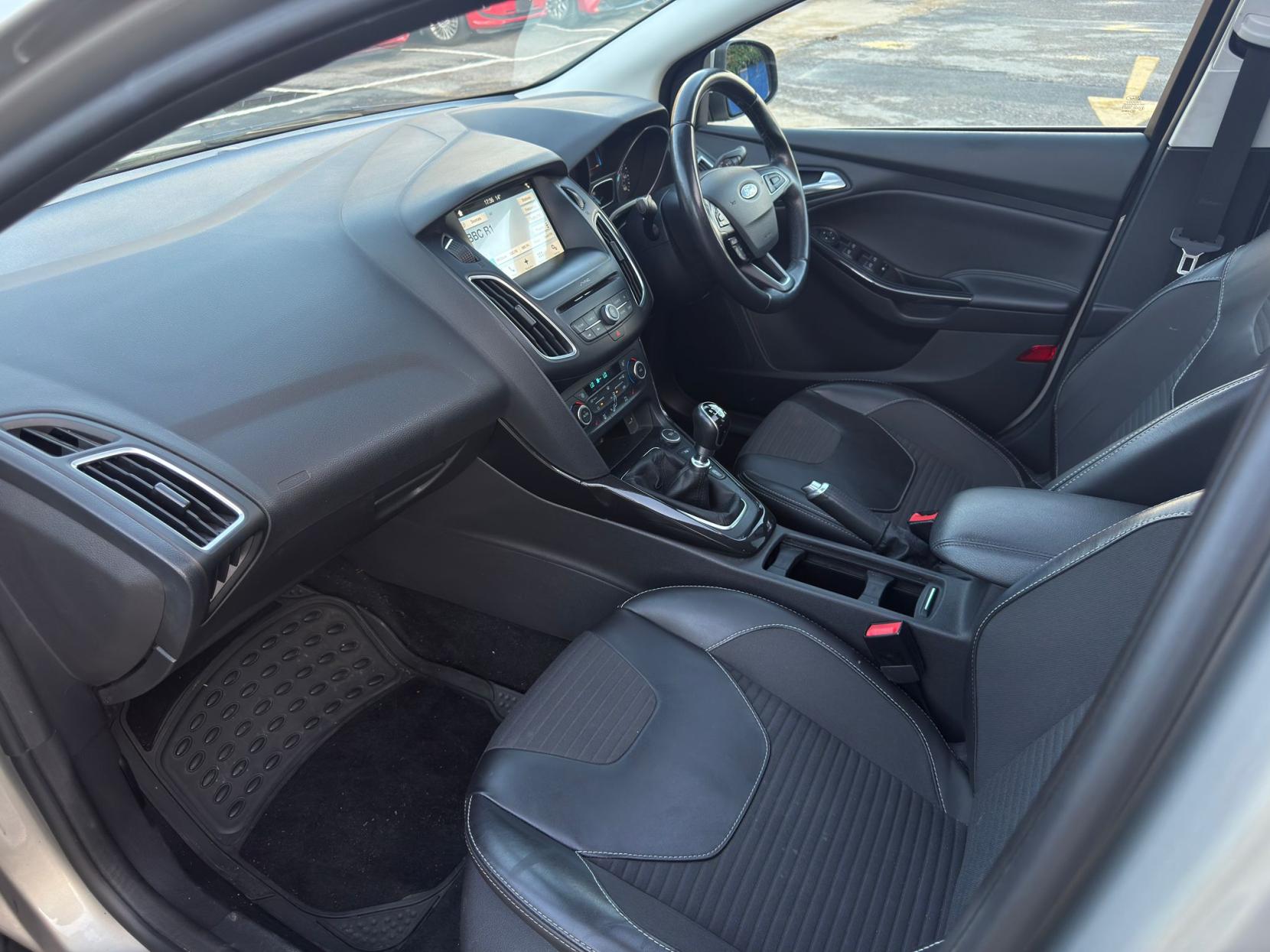 Ford Focus 1.0T EcoBoost Titanium X Hatchback 5dr Petrol Manual Euro 6 (s/s) (125 ps)