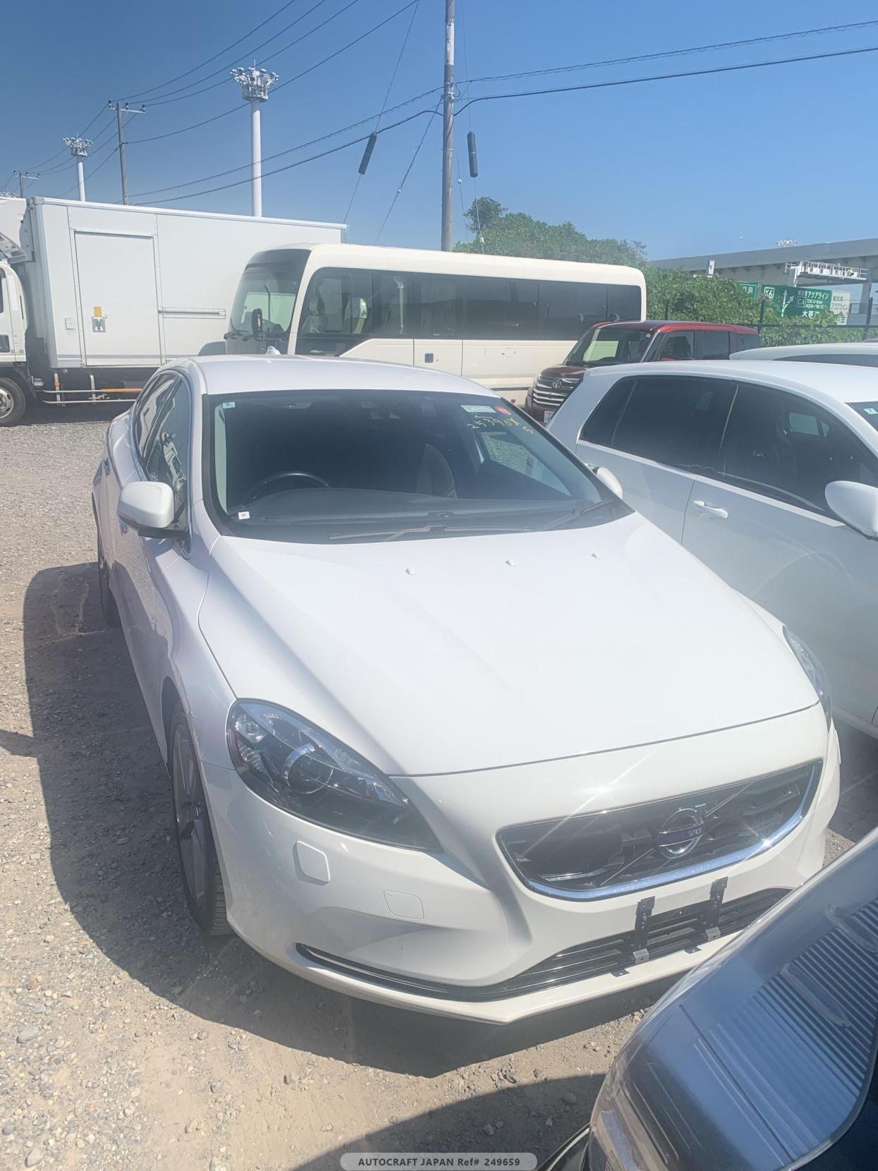 Volvo V40 1.6 T4 SE Hatchback 5dr Petrol Powershift Euro 5 (s/s) (180 ps)