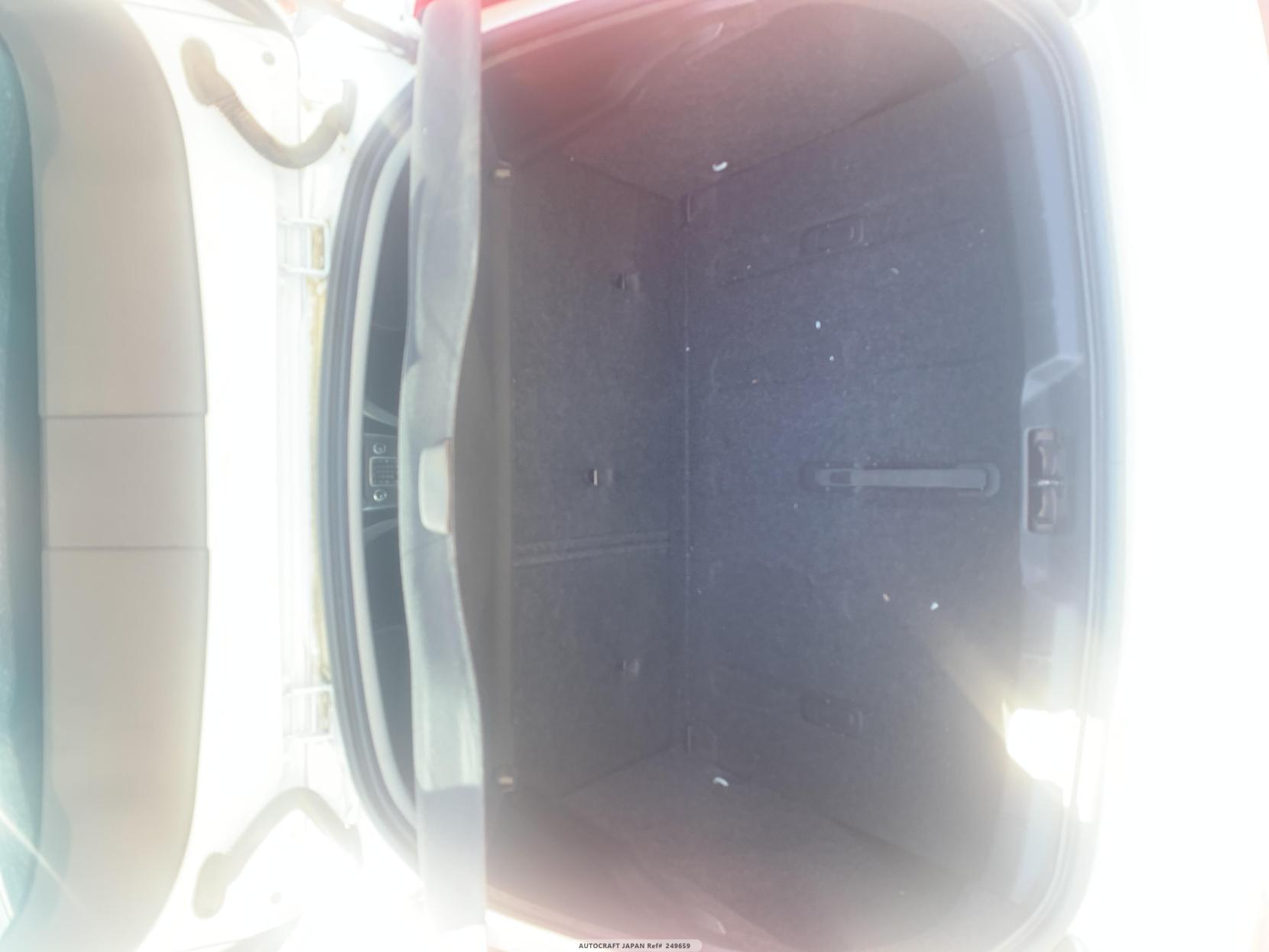 Volvo V40 1.6 T4 SE Hatchback 5dr Petrol Powershift Euro 5 (s/s) (180 ps)