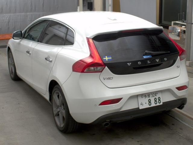 Volvo V40 1.6 T4 SE Hatchback 5dr Petrol Powershift Euro 5 (s/s) (180 ps)