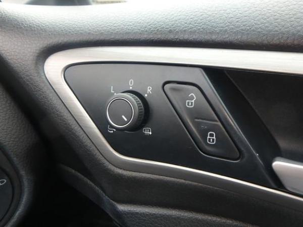 Volkswagen Golf 1.2 TSI BlueMotion Tech S Hatchback 5dr Petrol DSG Euro 5 (s/s) (105 ps)