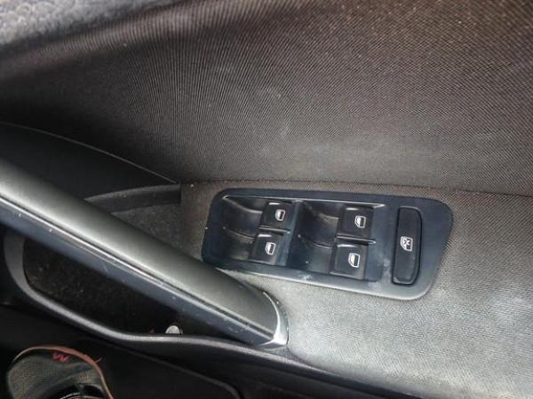 Volkswagen Golf 1.2 TSI BlueMotion Tech S Hatchback 5dr Petrol DSG Euro 5 (s/s) (105 ps)