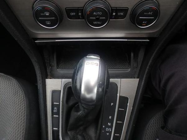 Volkswagen Golf 1.2 TSI BlueMotion Tech S Hatchback 5dr Petrol DSG Euro 5 (s/s) (105 ps)