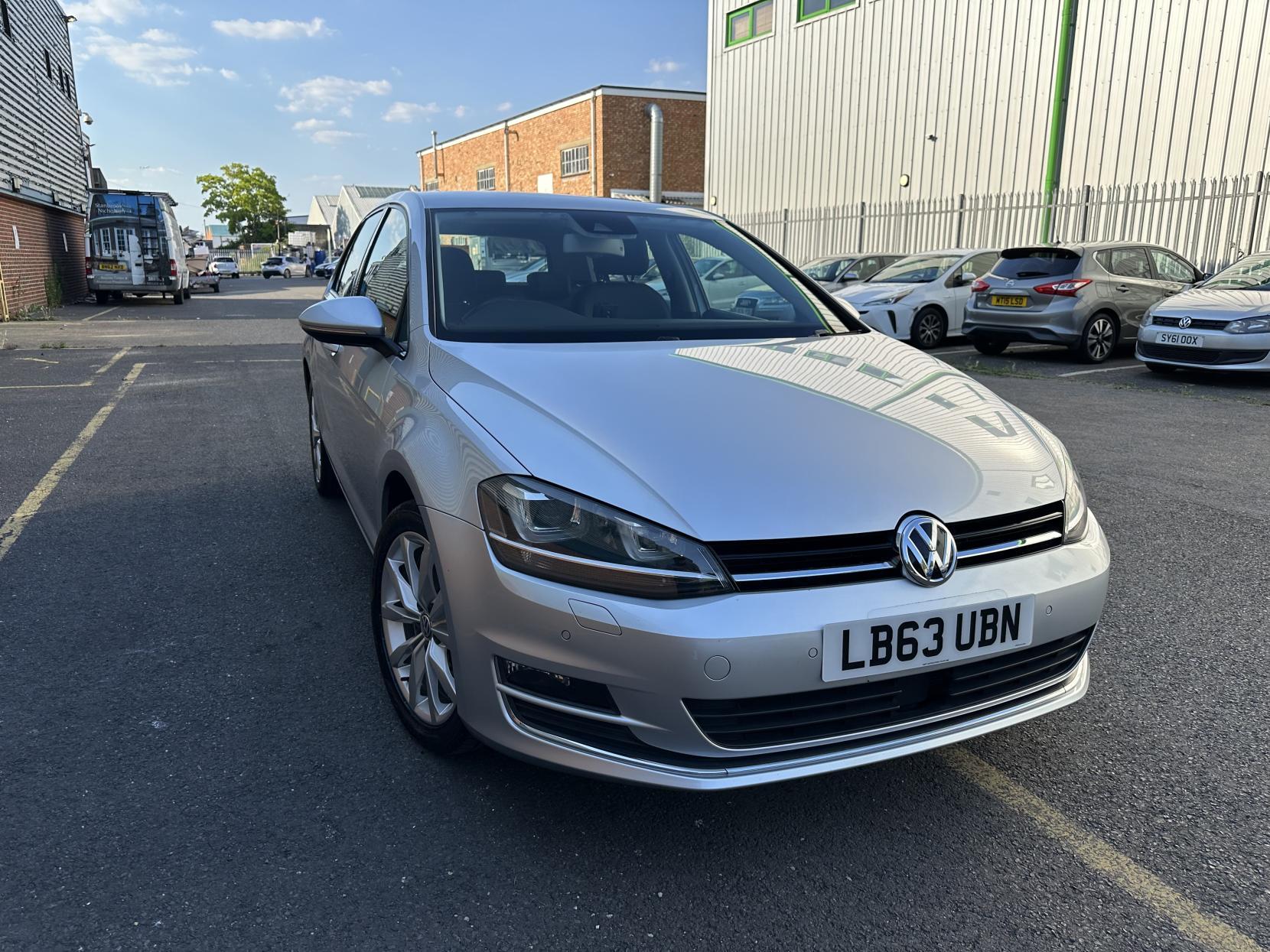 Volkswagen Golf 1.4 TSI BlueMotion Tech Match Edition Hatchback 5dr Petrol DSG Euro 6 (s/s) (125 ps)