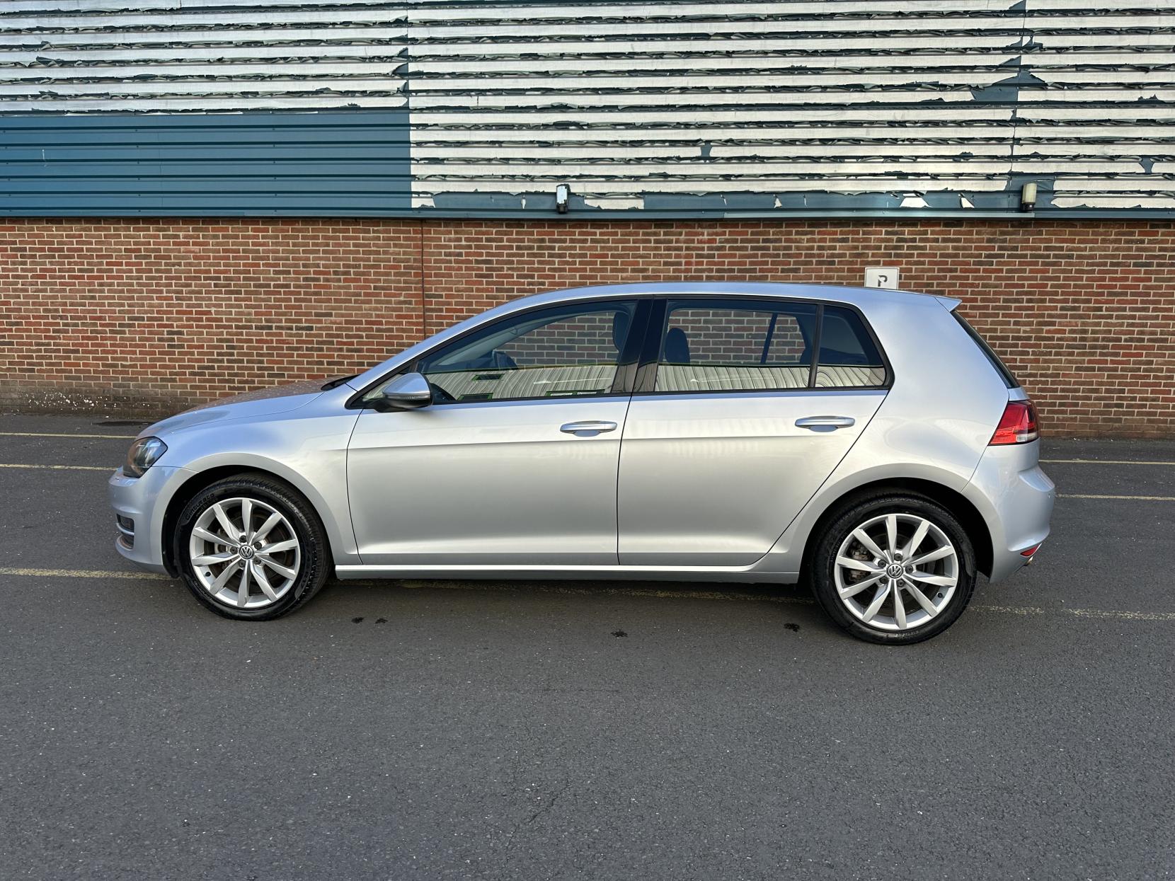 Volkswagen Golf 1.4 TSI BlueMotion Tech Match Edition Hatchback 5dr Petrol DSG Euro 6 (s/s) (125 ps)