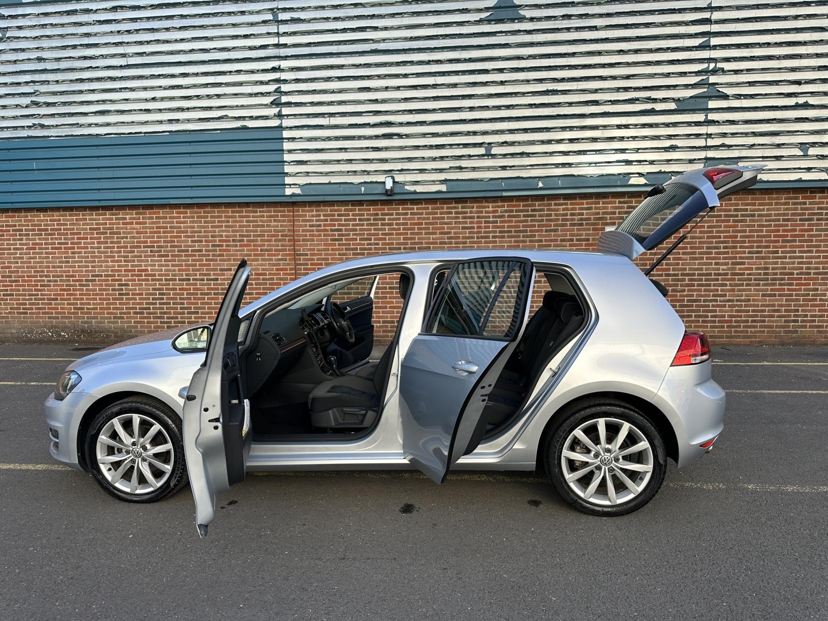 Volkswagen Golf 1.4 TSI BlueMotion Tech Match Edition Hatchback 5dr Petrol DSG Euro 6 (s/s) (125 ps)