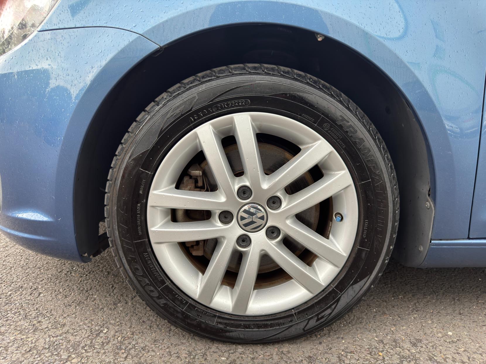 Volkswagen Touran 1.4 TSI SE MPV 5dr Petrol DSG Euro 5 (140 ps)