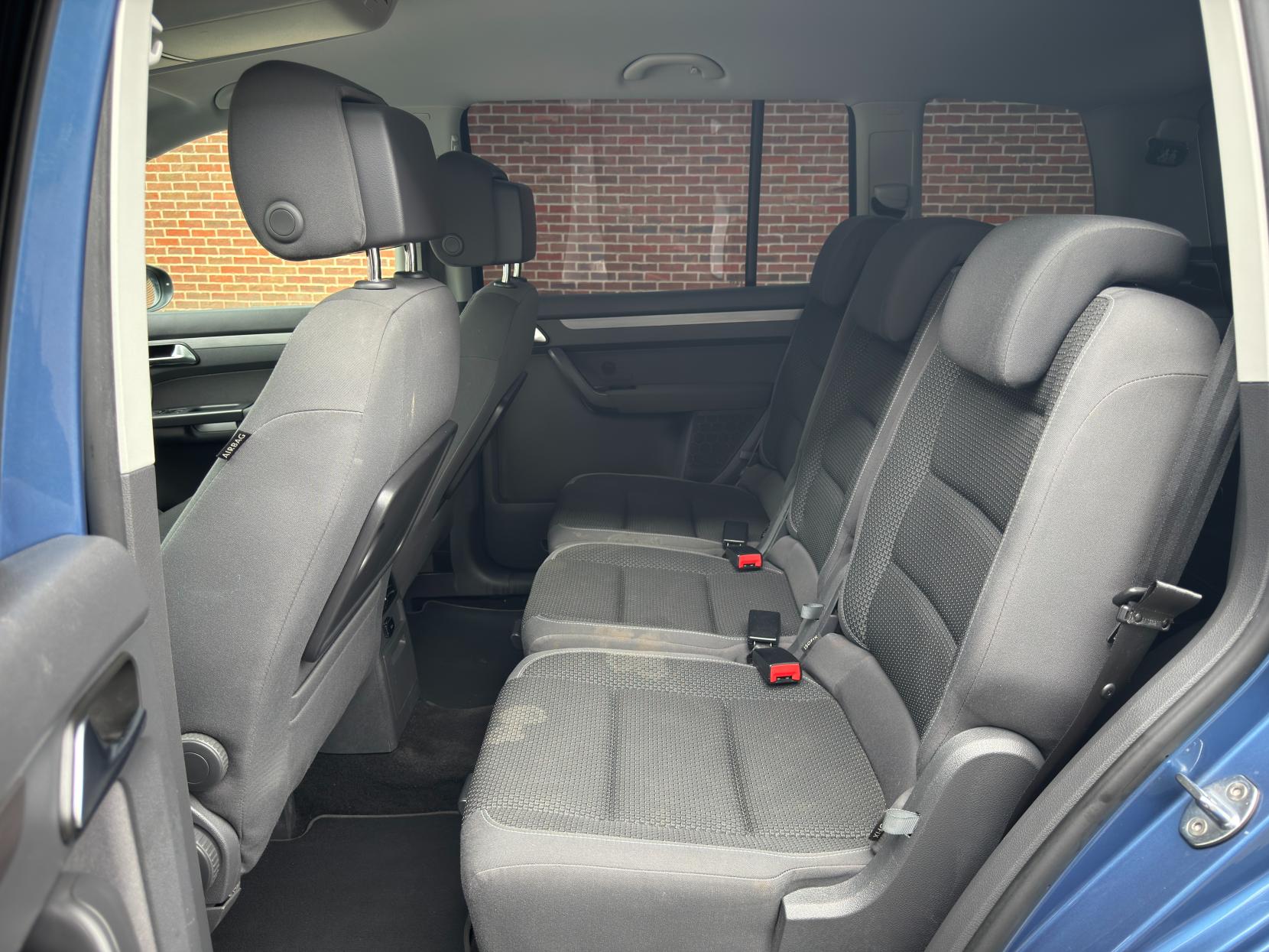 Volkswagen Touran 1.4 TSI SE MPV 5dr Petrol DSG Euro 5 (140 ps)