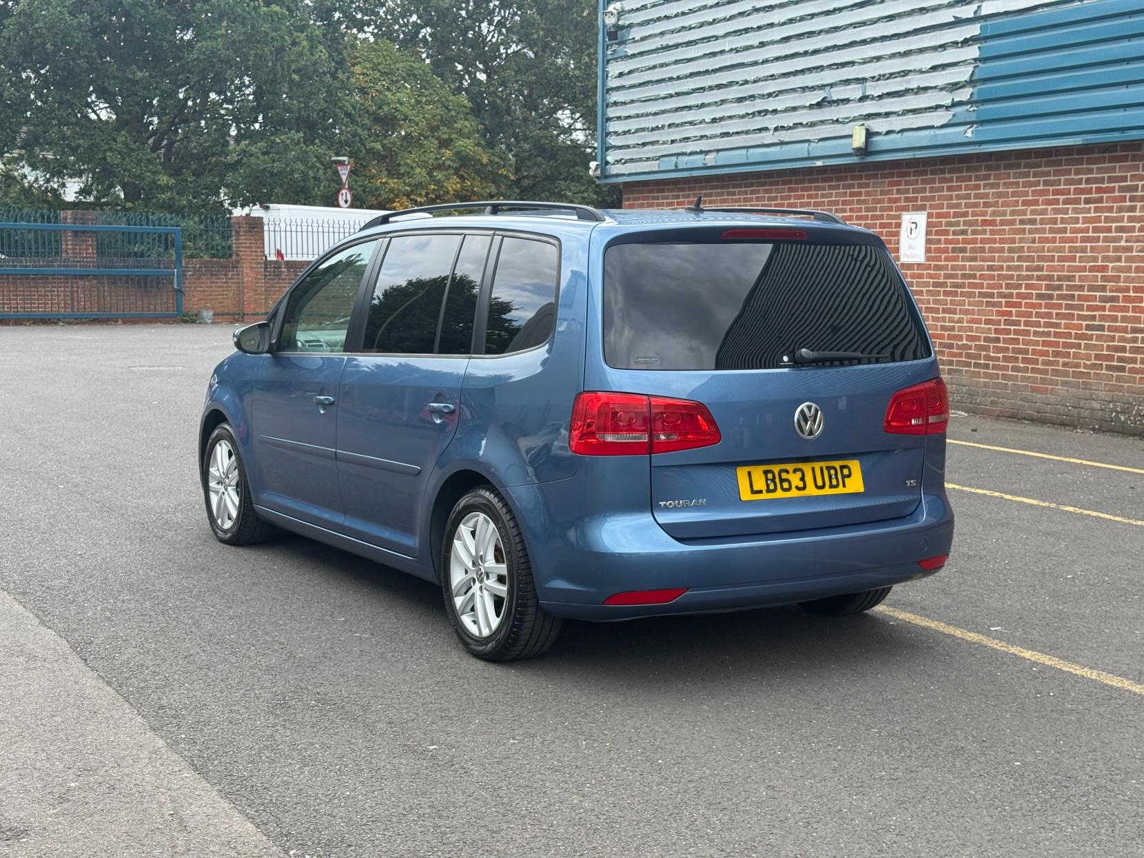 Volkswagen Touran 1.4 TSI SE MPV 5dr Petrol DSG Euro 5 (140 ps)
