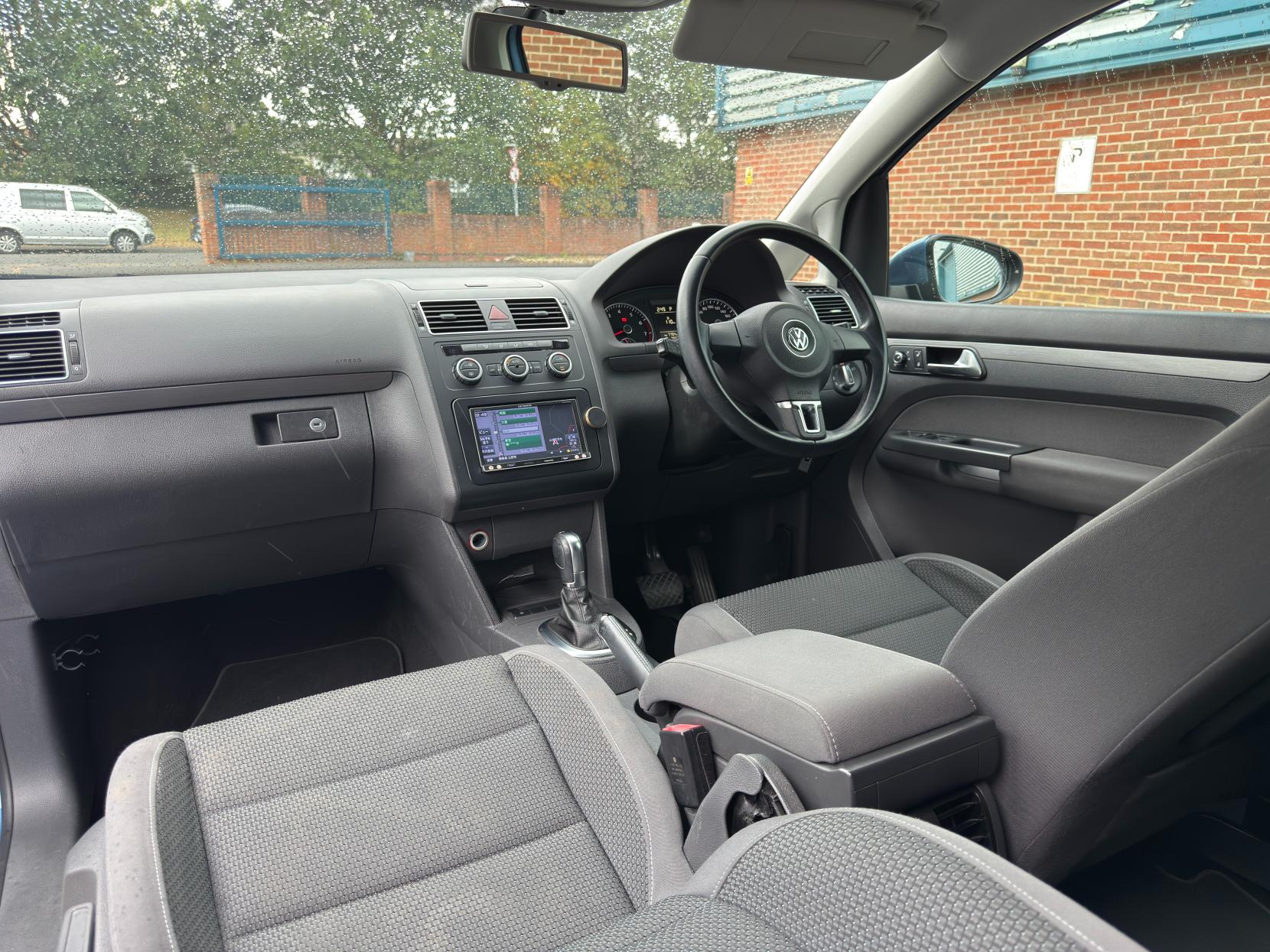 Volkswagen Touran 1.4 TSI SE MPV 5dr Petrol DSG Euro 5 (140 ps)