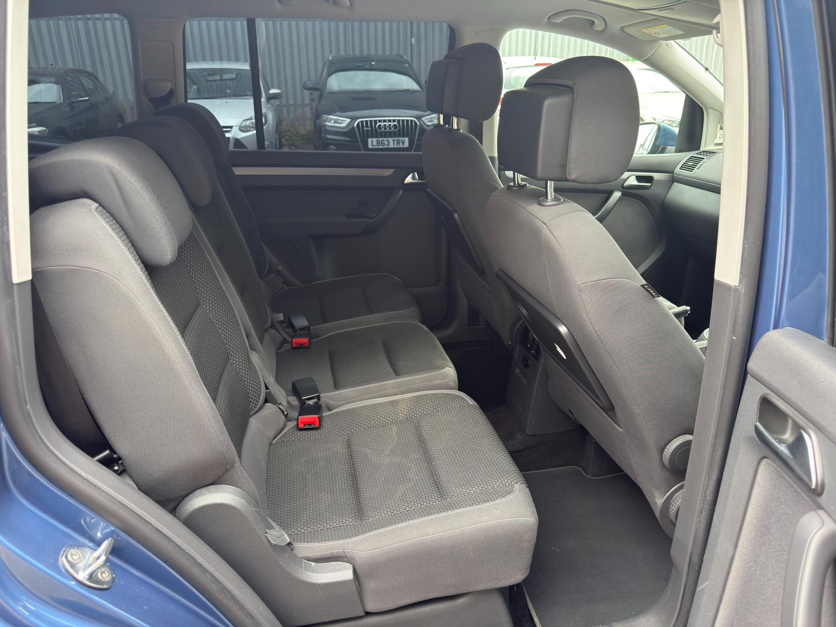 Volkswagen Touran 1.4 TSI SE MPV 5dr Petrol DSG Euro 5 (140 ps)