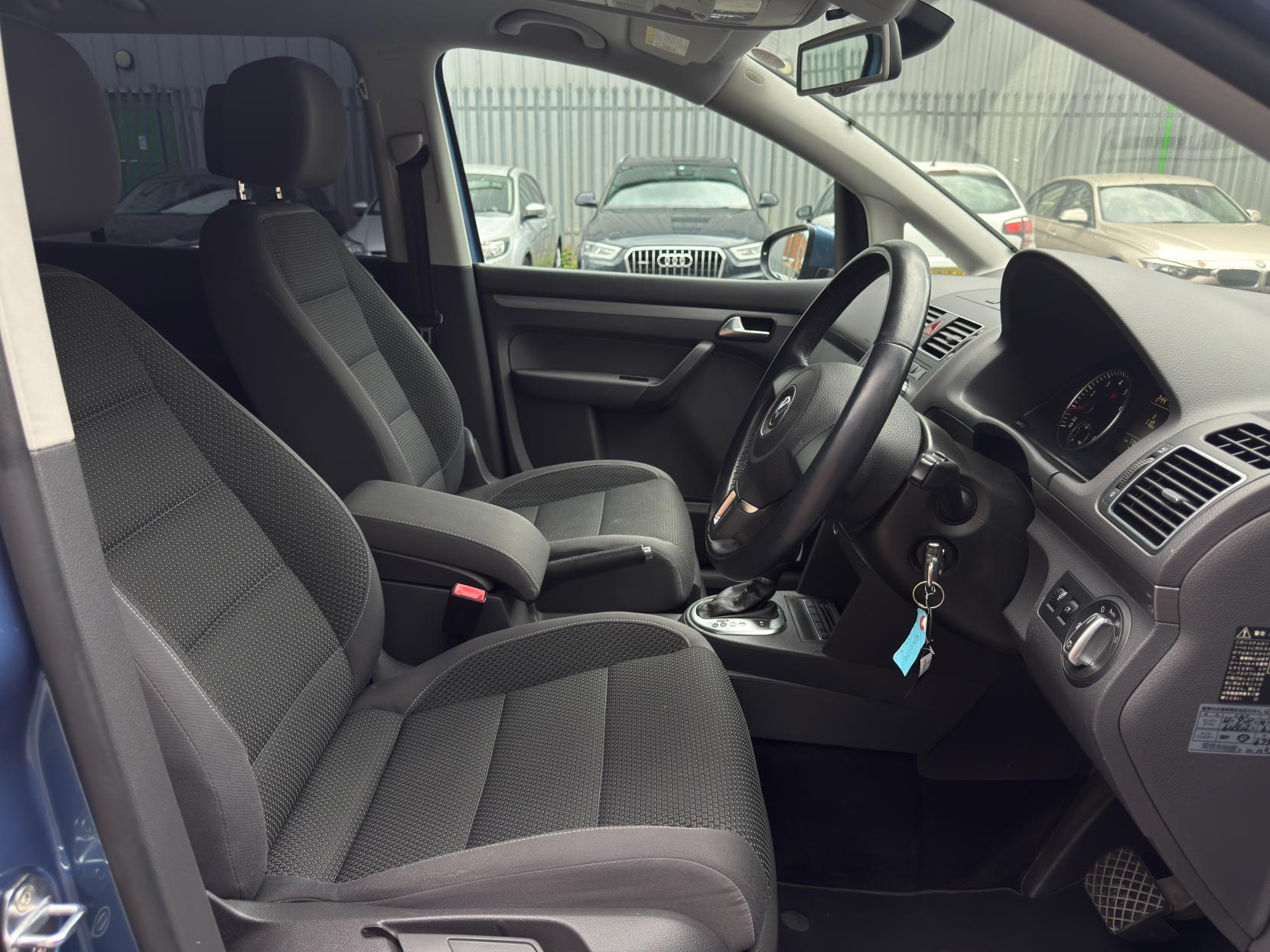 Volkswagen Touran 1.4 TSI SE MPV 5dr Petrol DSG Euro 5 (140 ps)