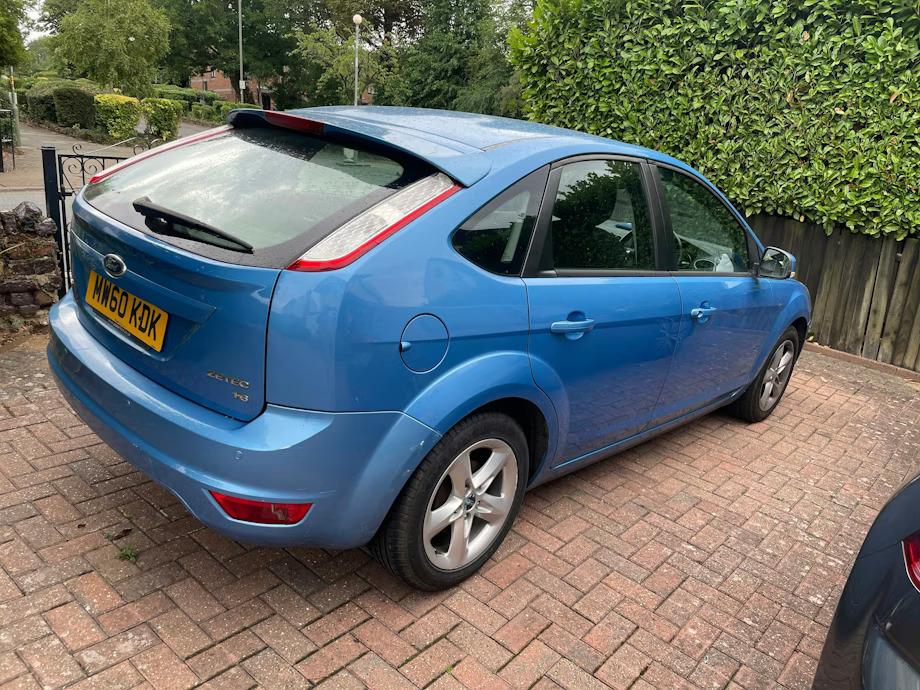 Ford Focus 1.6 Zetec Hatchback 5dr Petrol Manual (159 g/km, 99 bhp)
