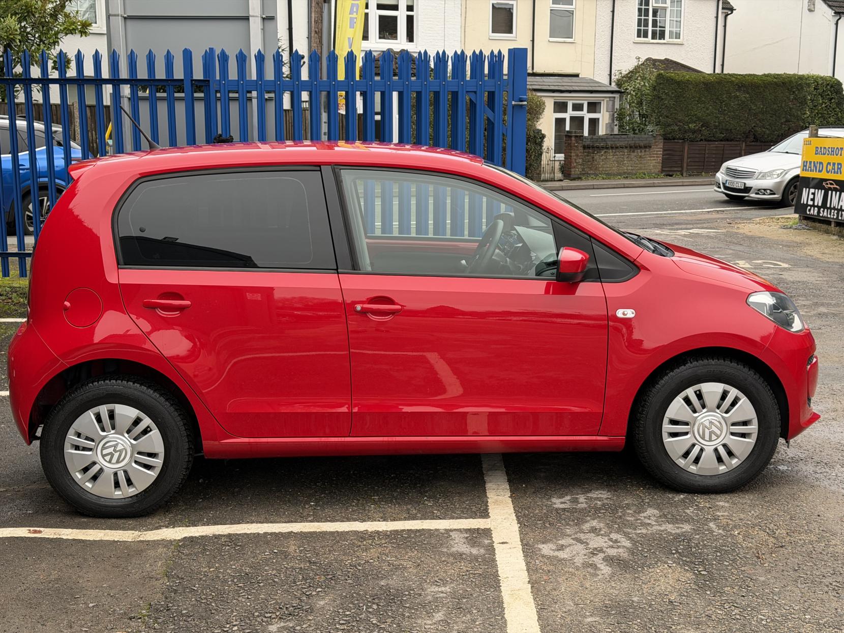 Volkswagen up! 1.0 High up! Hatchback 5dr Petrol ASG Euro 6 (75 ps)