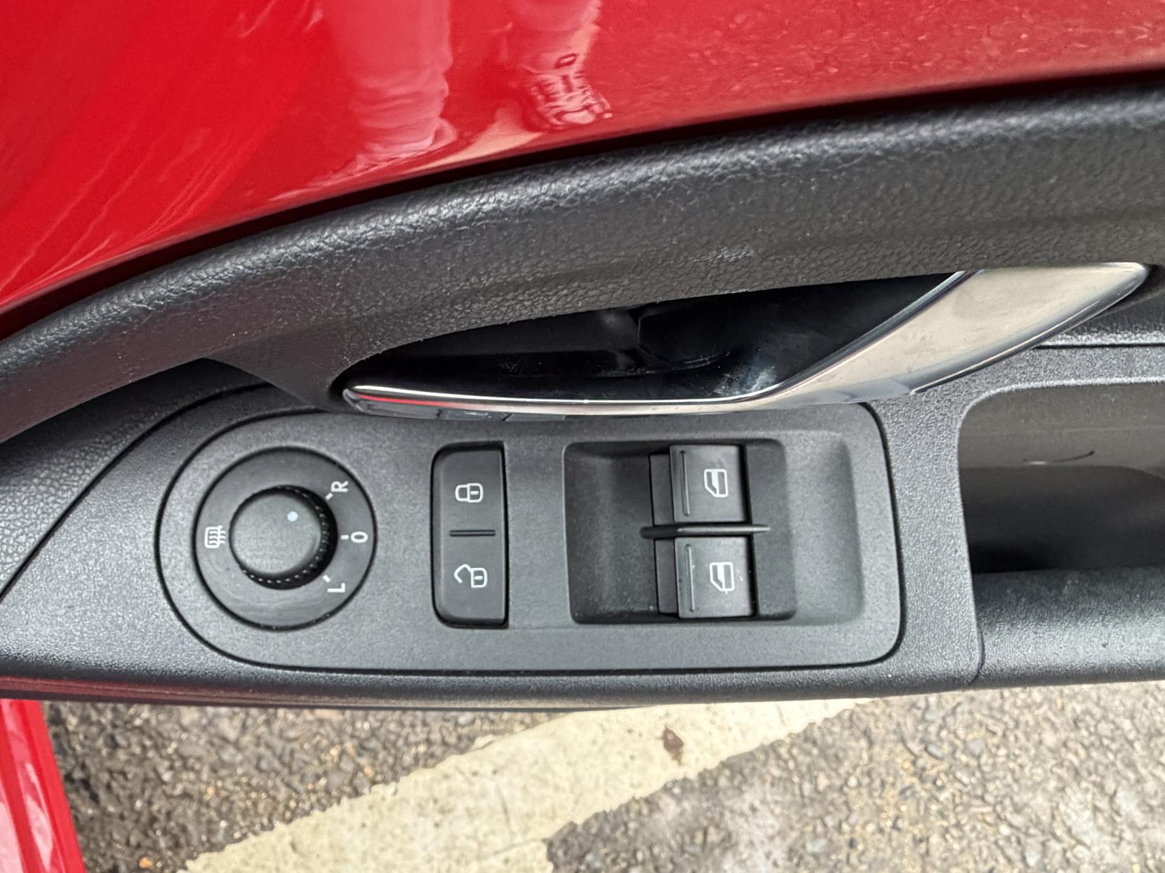 Volkswagen up! 1.0 High up! Hatchback 5dr Petrol ASG Euro 6 (75 ps)