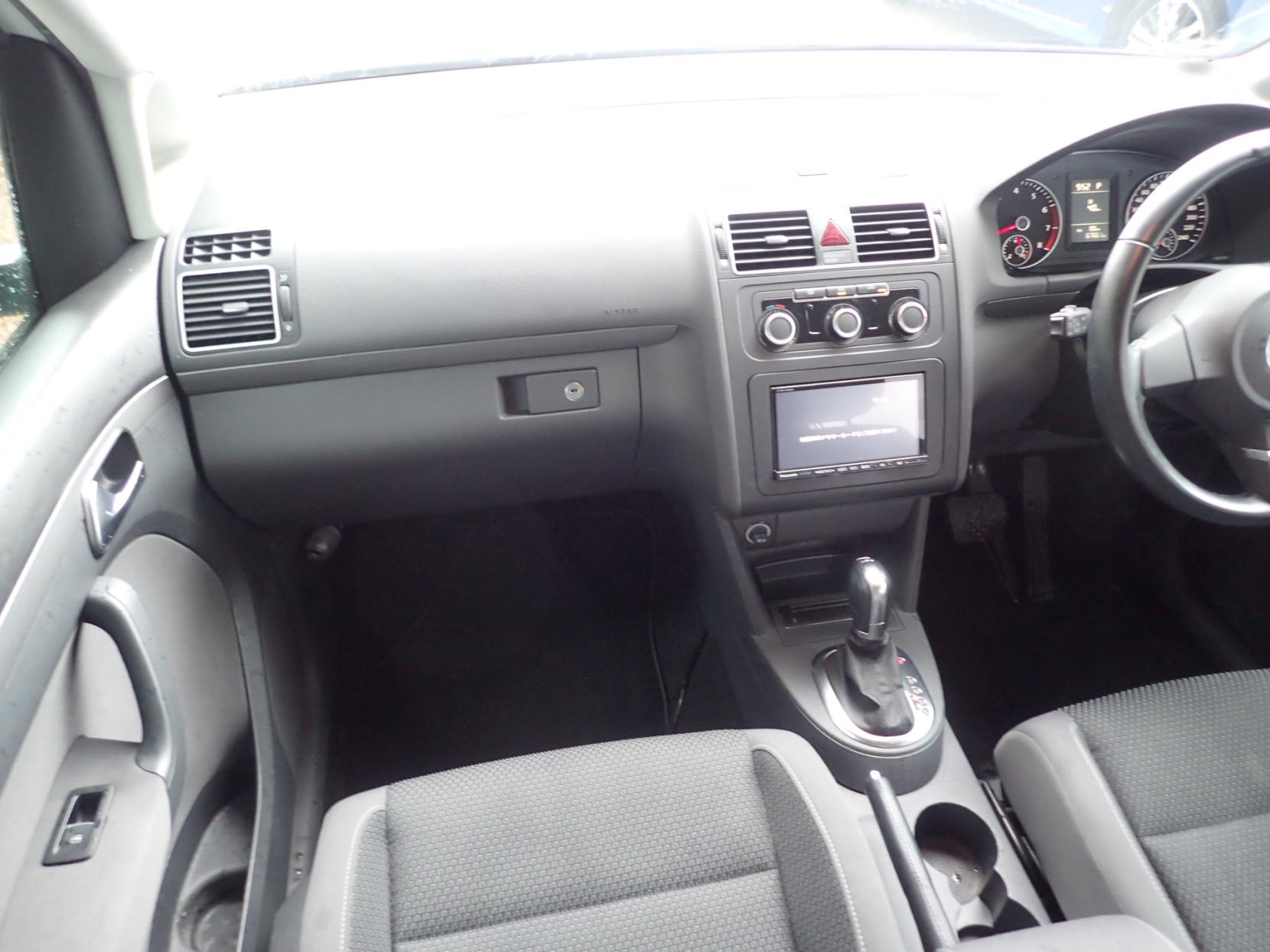 Volkswagen Touran 1.4 TSI SE MPV 5dr Petrol DSG Euro 5 (140 ps)