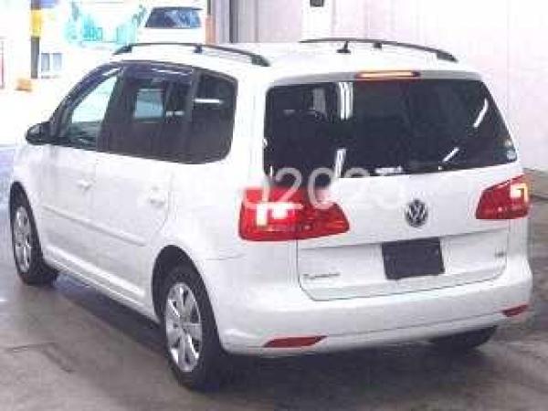 Volkswagen Touran 1.4 TSI SE MPV 5dr Petrol DSG Euro 5 (140 ps)