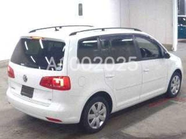 Volkswagen Touran 1.4 TSI SE MPV 5dr Petrol DSG Euro 5 (140 ps)