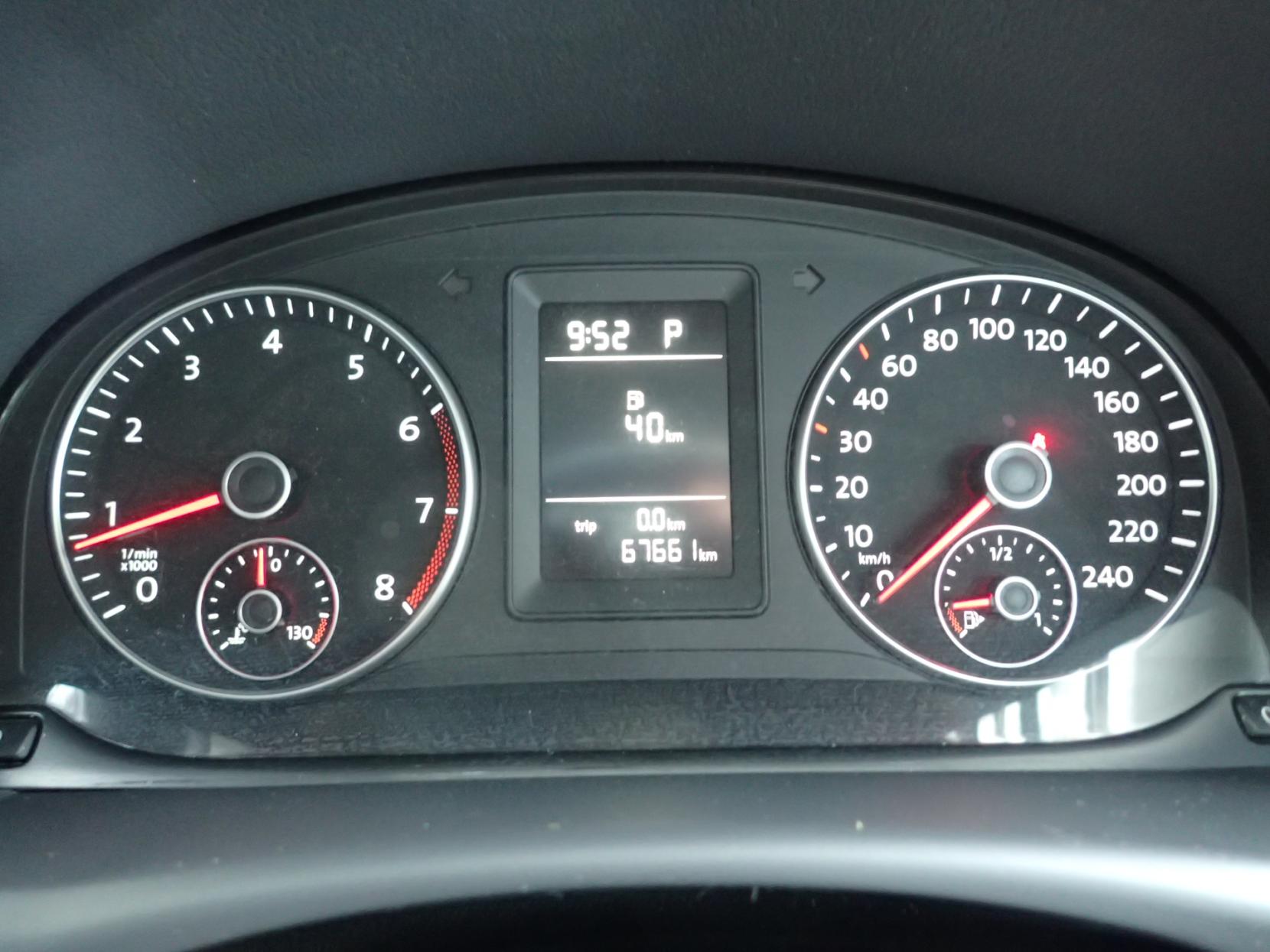 Volkswagen Touran 1.4 TSI SE MPV 5dr Petrol DSG Euro 5 (140 ps)