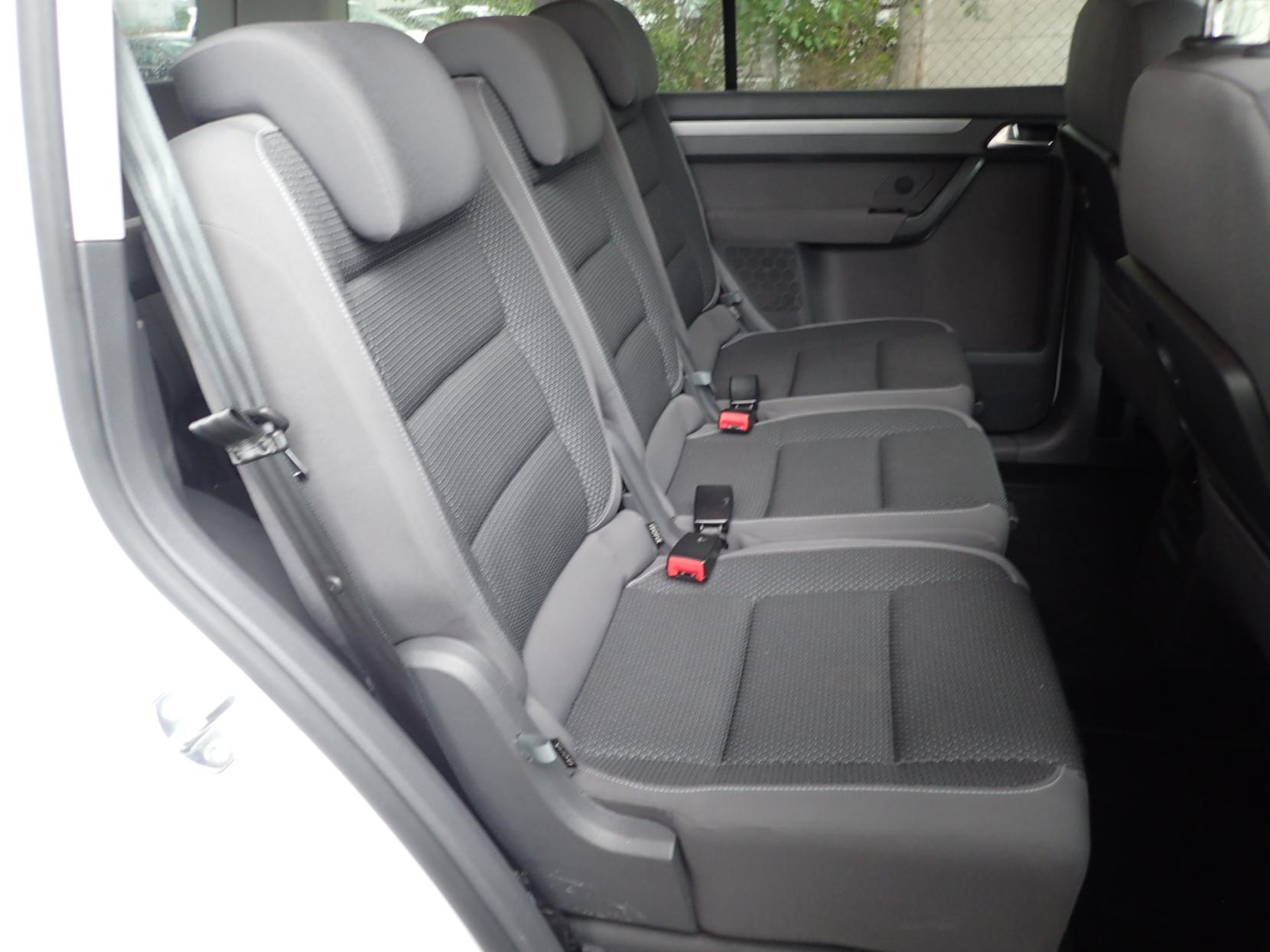 Volkswagen Touran 1.4 TSI SE MPV 5dr Petrol DSG Euro 5 (140 ps)