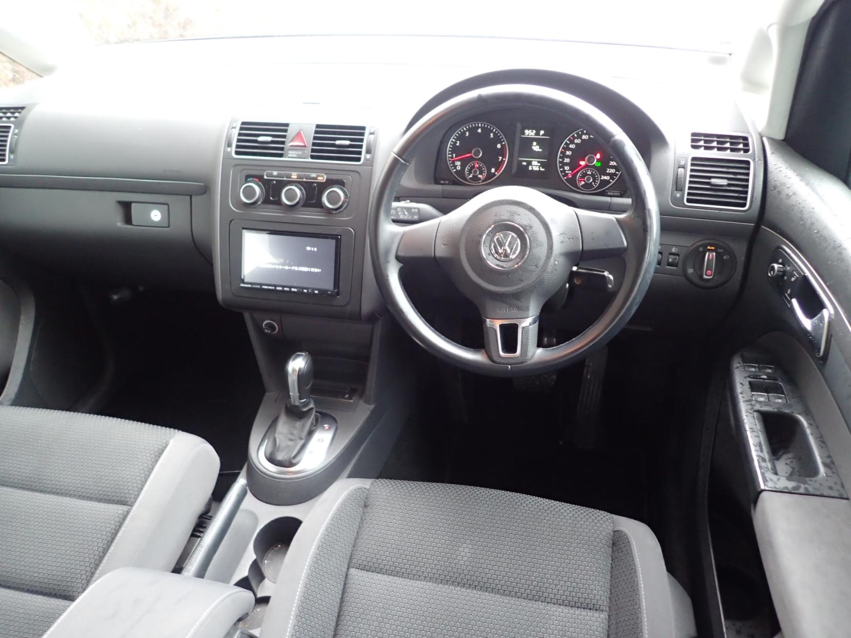 Volkswagen Touran 1.4 TSI SE MPV 5dr Petrol DSG Euro 5 (140 ps)