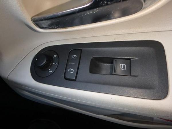 Volkswagen up! 1.0 High up! Hatchback 5dr Petrol ASG Euro 6 (75 ps)