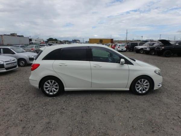 Mercedes-Benz B Class 1.6 B200 BlueEfficiency Sport MPV 5dr Petrol 7G-DCT Euro 5 (s/s) (156 ps)