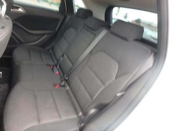 Mercedes-Benz B Class 1.6 B200 BlueEfficiency Sport MPV 5dr Petrol 7G-DCT Euro 5 (s/s) (156 ps)