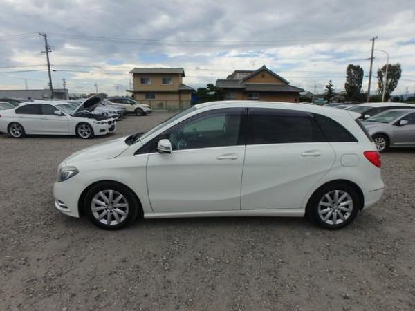 Mercedes-Benz B Class 1.6 B200 BlueEfficiency Sport MPV 5dr Petrol 7G-DCT Euro 5 (s/s) (156 ps)