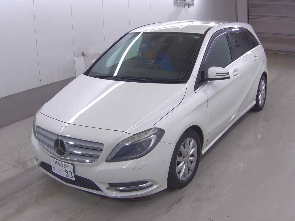 Mercedes-Benz B Class 1.6 B200 BlueEfficiency Sport MPV 5dr Petrol 7G-DCT Euro 5 (s/s) (156 ps)