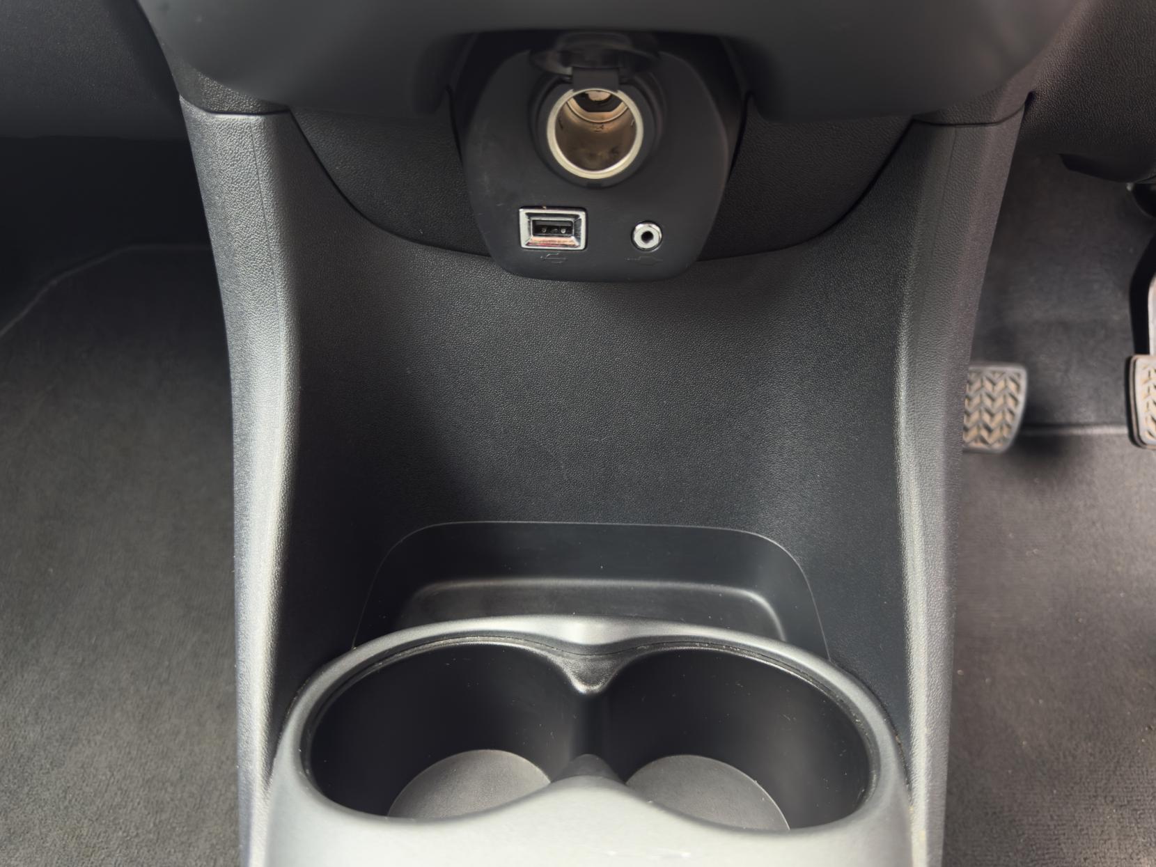 Toyota AYGO 1.0 VVT-i x-play Hatchback 5dr Petrol Manual Euro 6 (s/s) (71 ps)