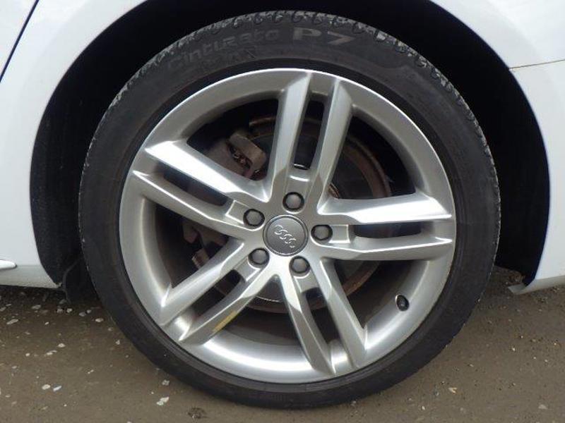 Audi A4 Avant 2.0 TFSI S line Estate 5dr Petrol S Tronic quattro Euro 6 (s/s) (225 ps)