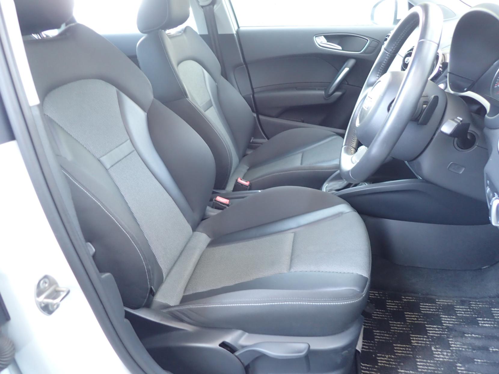 Audi A1 1.4 TFSI Sport Sportback 5dr Petrol S Tronic Euro 5 (s/s) (122 ps)