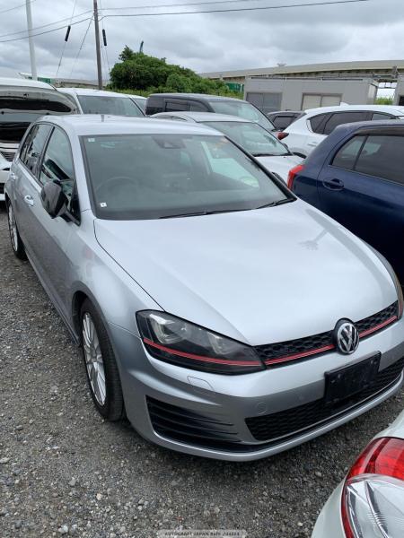 Volkswagen Golf 2.0 TSI BlueMotion Tech GTI Hatchback 5dr Petrol DSG Euro 6 (s/s) (220 ps)
