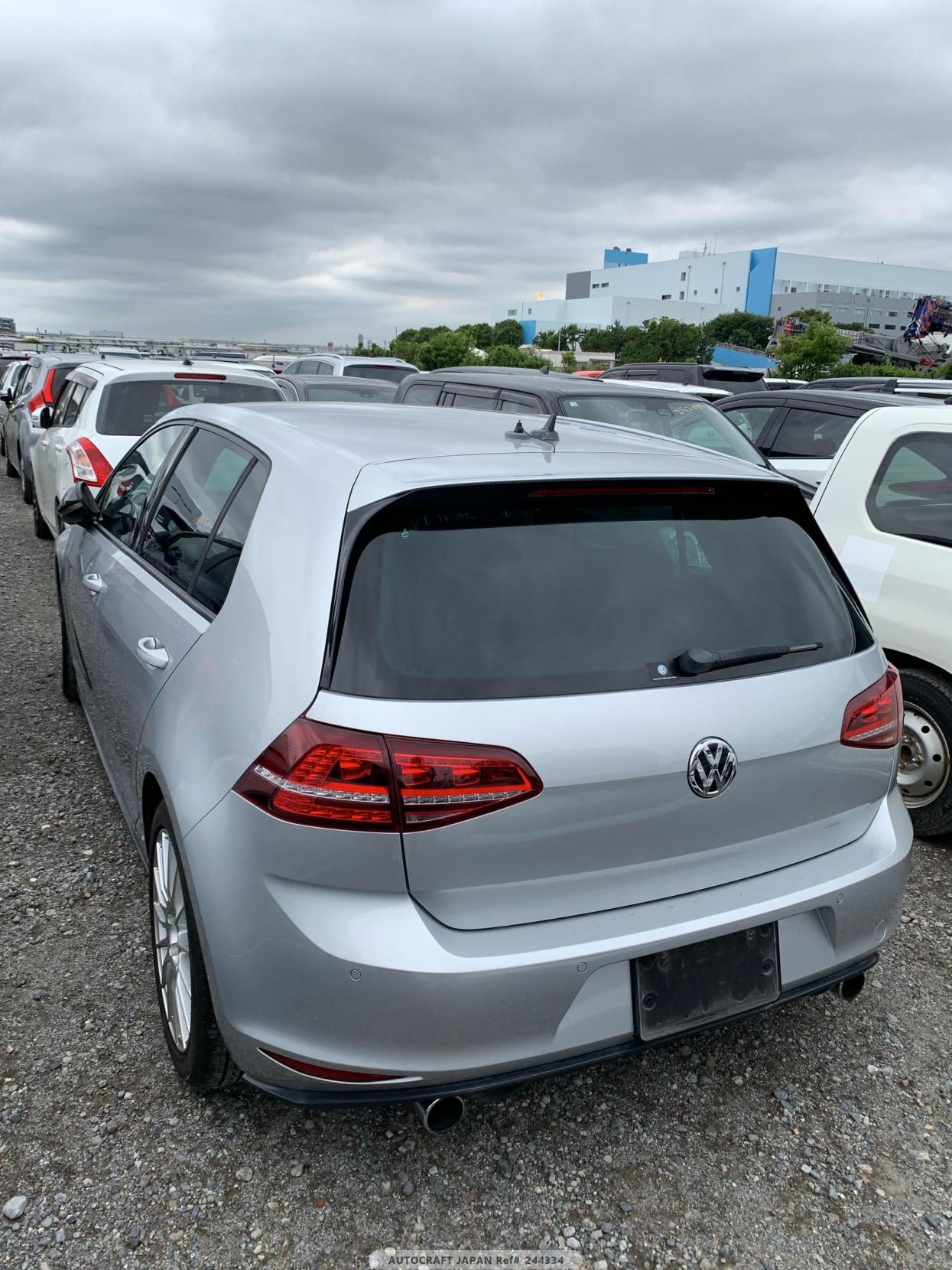 Volkswagen Golf 2.0 TSI BlueMotion Tech GTI Hatchback 5dr Petrol DSG Euro 6 (s/s) (220 ps)
