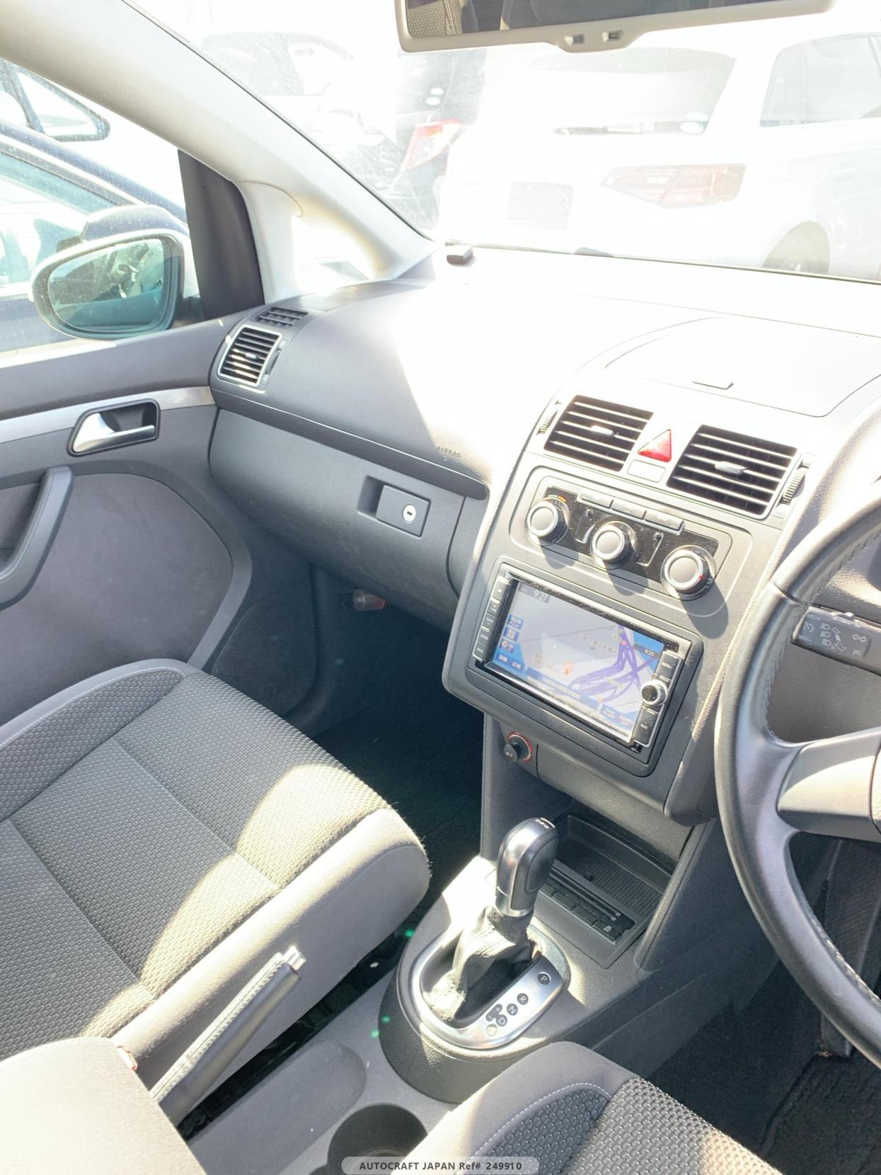 Volkswagen Touran 1.4 TSI SE MPV 5dr Petrol DSG Euro 5 (140 ps)