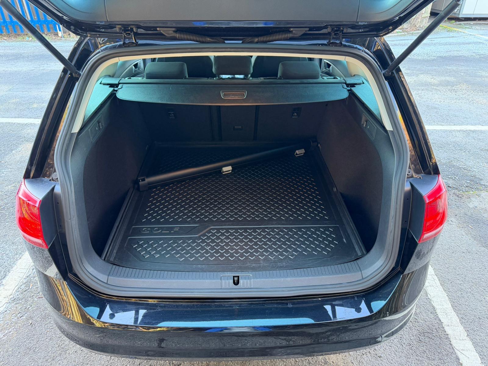 Volkswagen Golf 1.2 TSI BlueMotion Tech S Estate 5dr Petrol DSG Euro 5 (s/s) (105 ps)